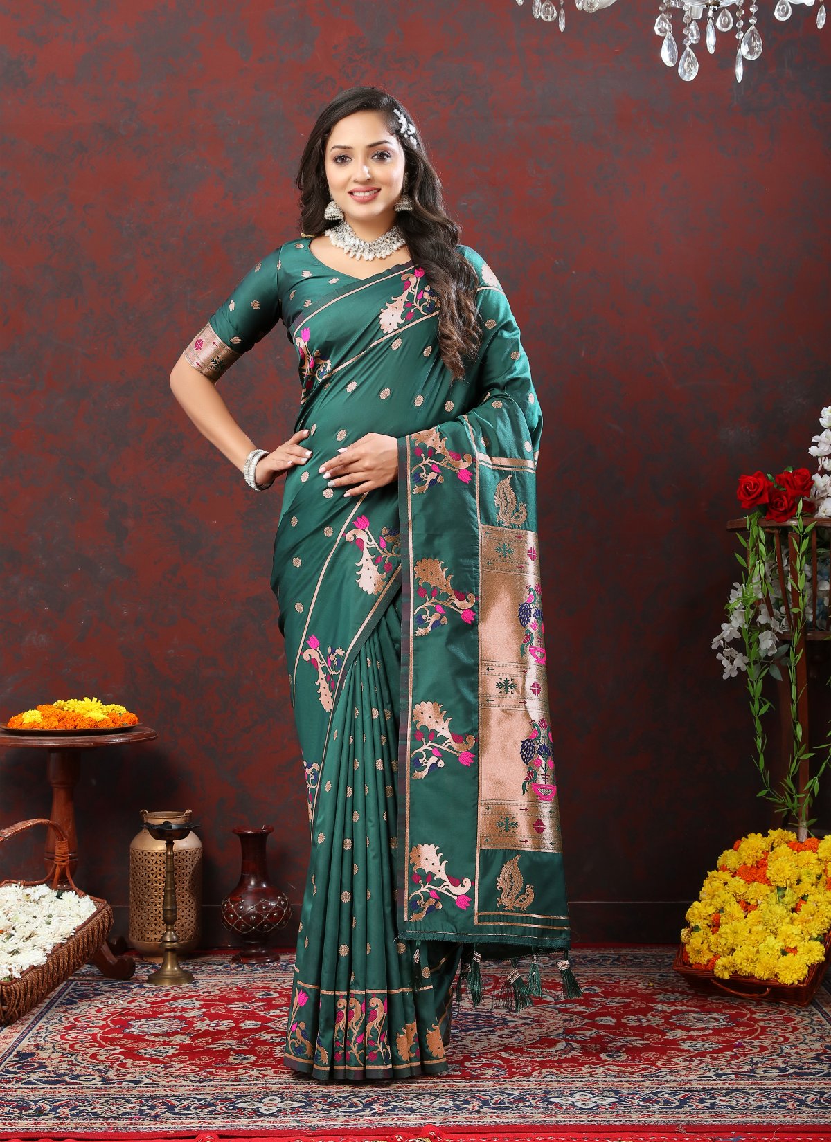 Ailurophile Rama Paithani Silk Saree With Winsome Blouse Piece