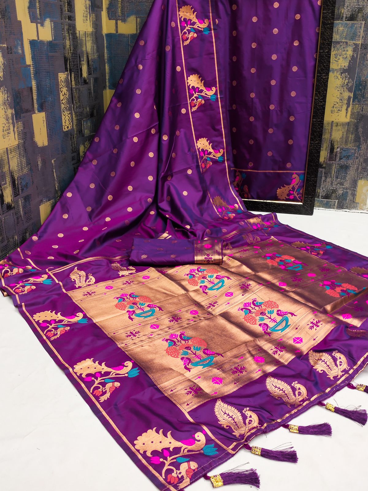 Enticing Wine Paithani Silk Saree With Majestic Blouse Piece