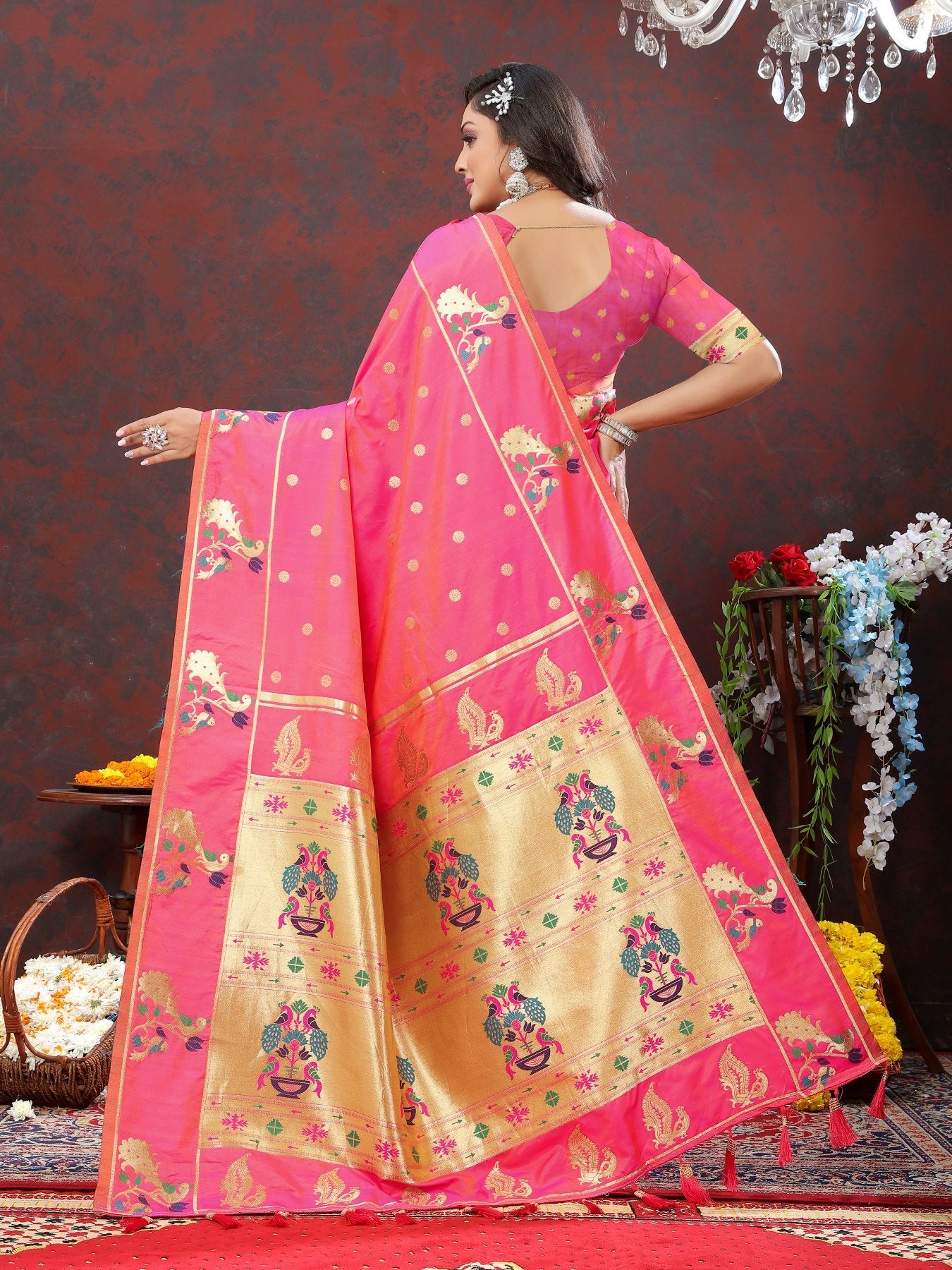 Ravishing Light Pink Paithani Silk Saree With Enthralling Blouse Piece