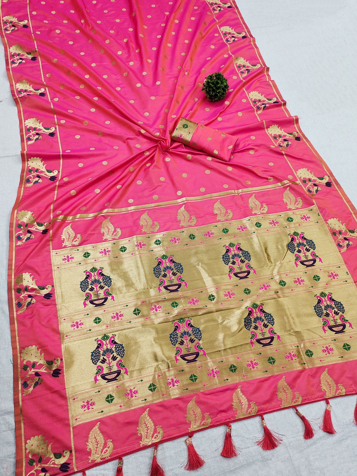 Ravishing Light Pink Paithani Silk Saree With Enthralling Blouse Piece