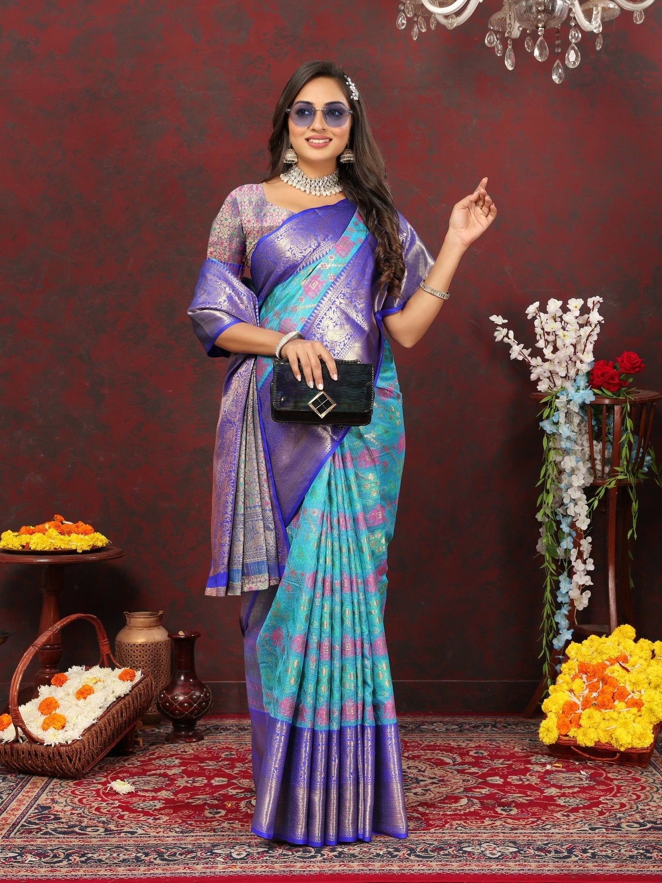 Bewitching Firozi Cotton Silk Saree With Resplendent Blouse Piece