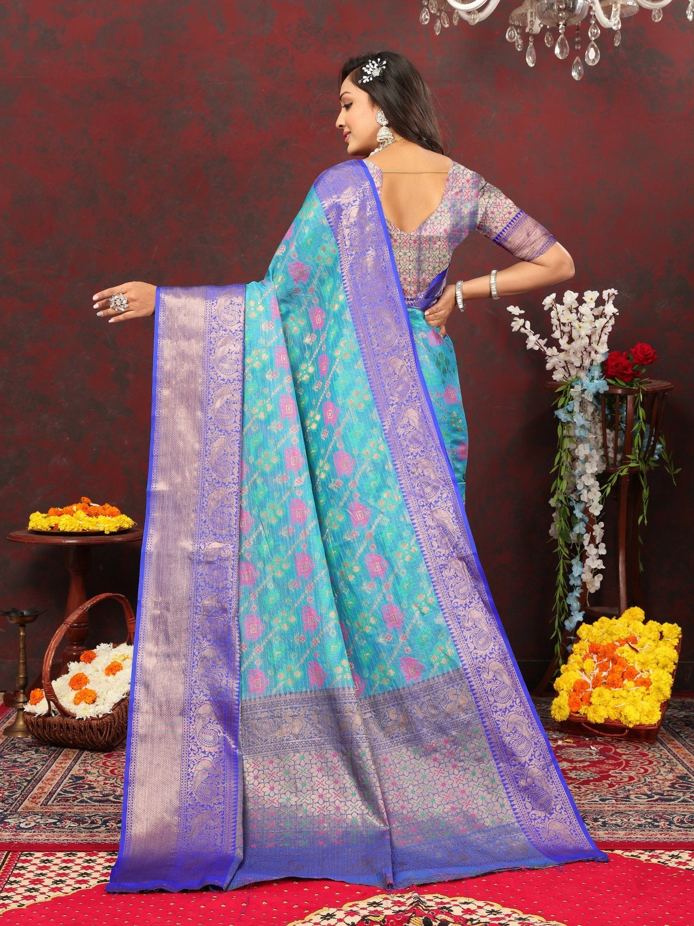 Bewitching Firozi Cotton Silk Saree With Resplendent Blouse Piece