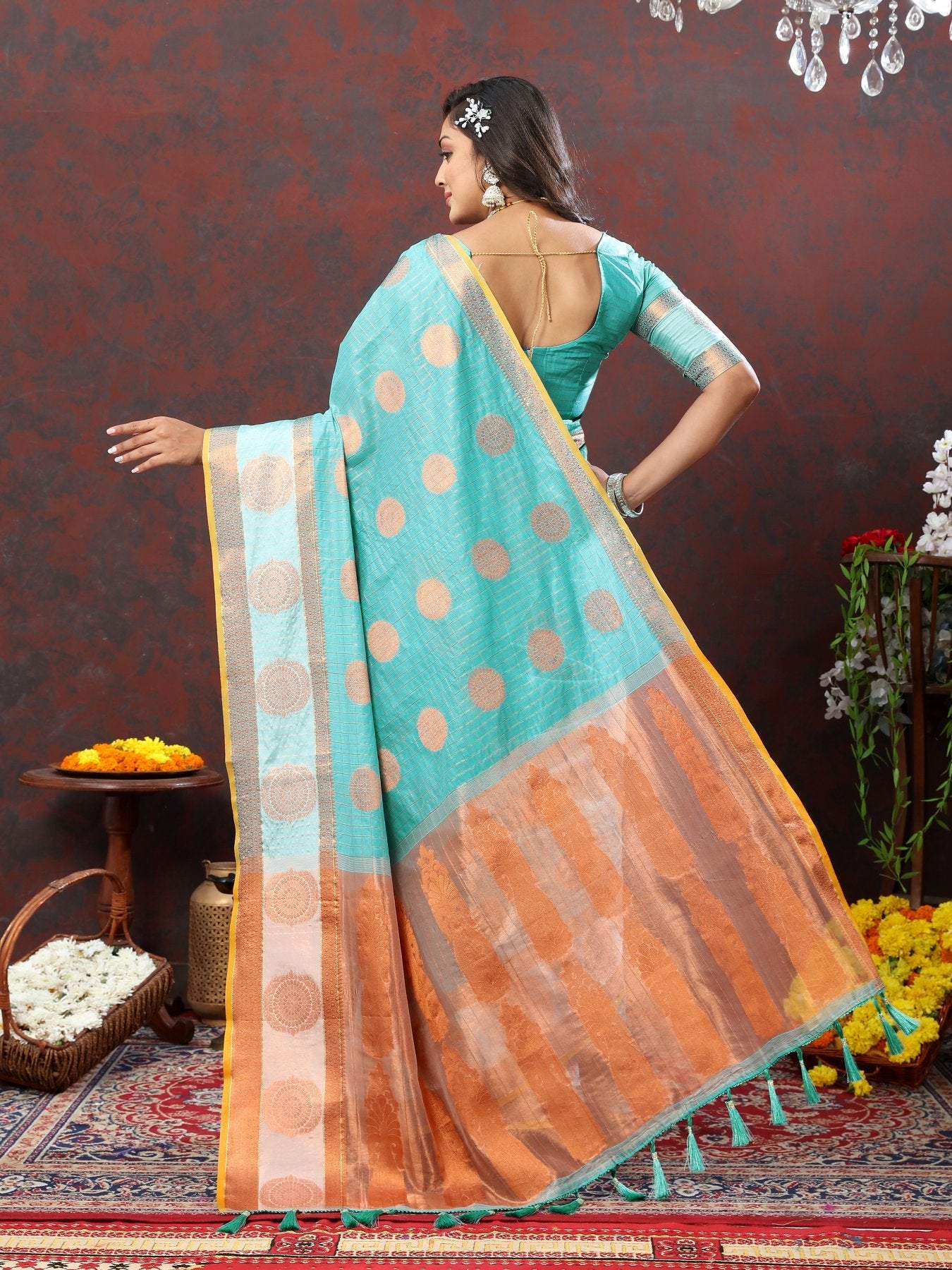 Classic Firozi Cotton Silk Saree With Easy on the eyes Blouse Piece