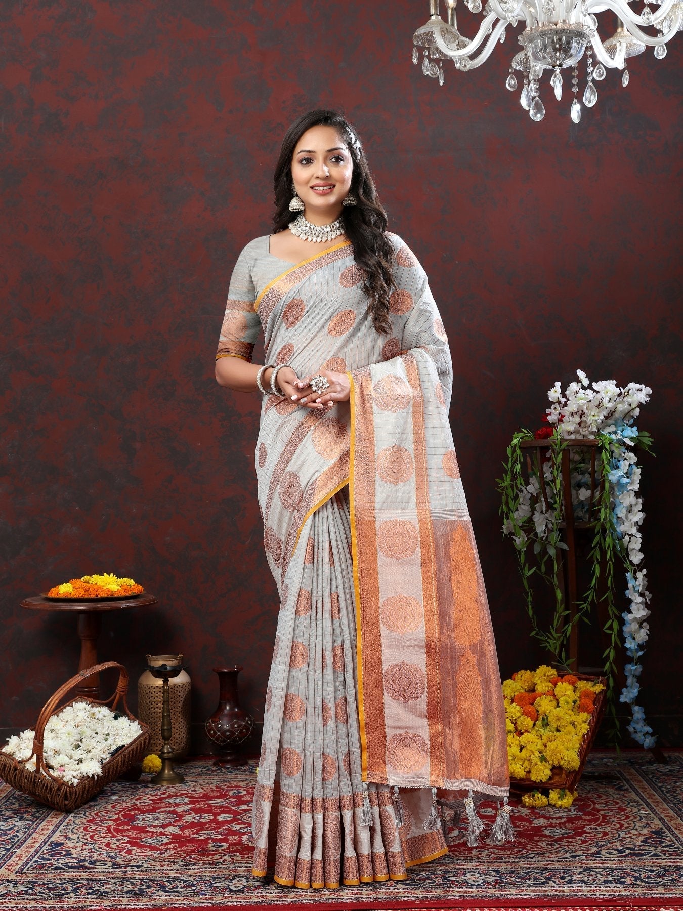 Stunner Grey Cotton Silk Saree With Magnificat Blouse Piece