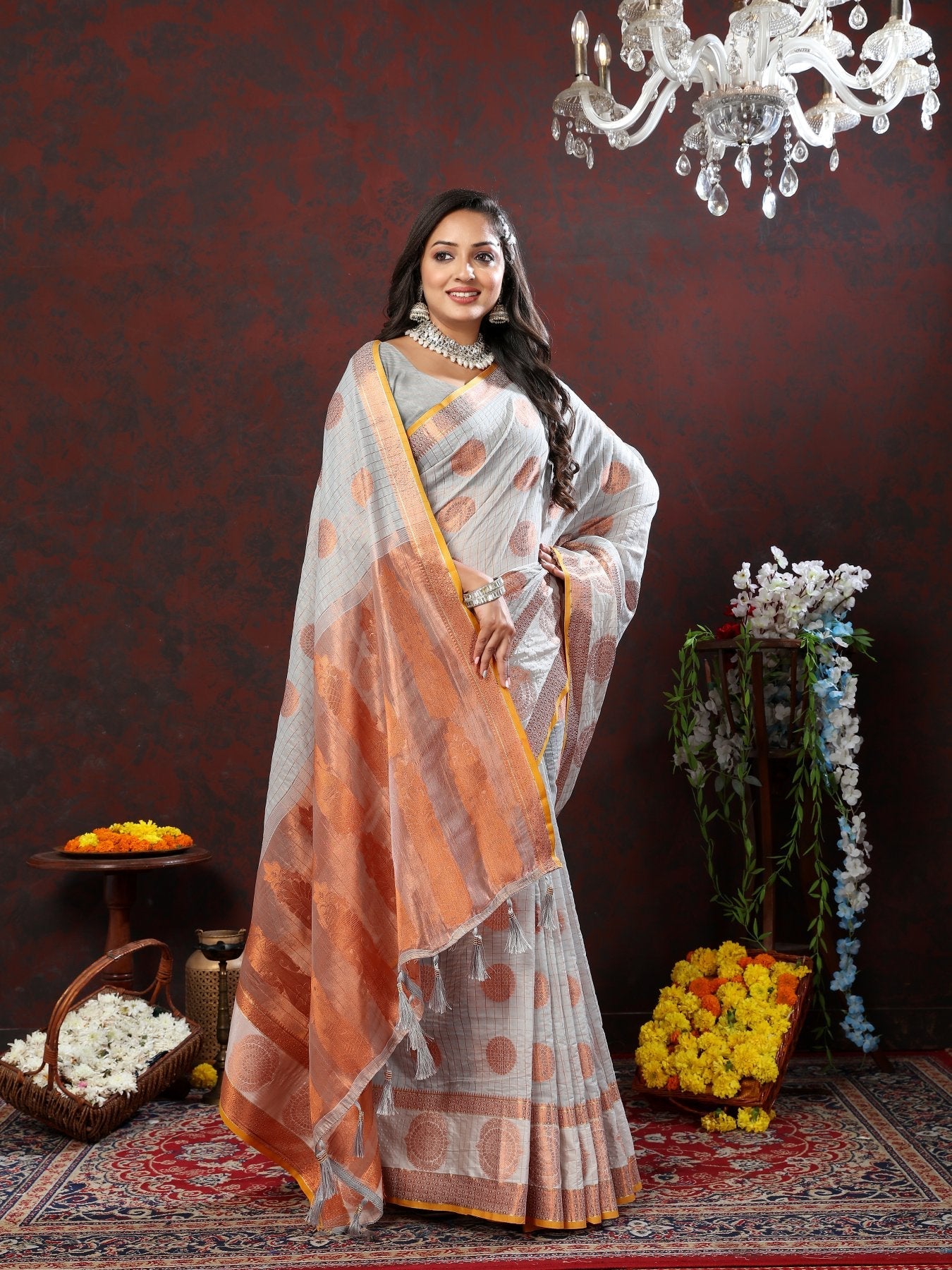 Stunner Grey Cotton Silk Saree With Magnificat Blouse Piece