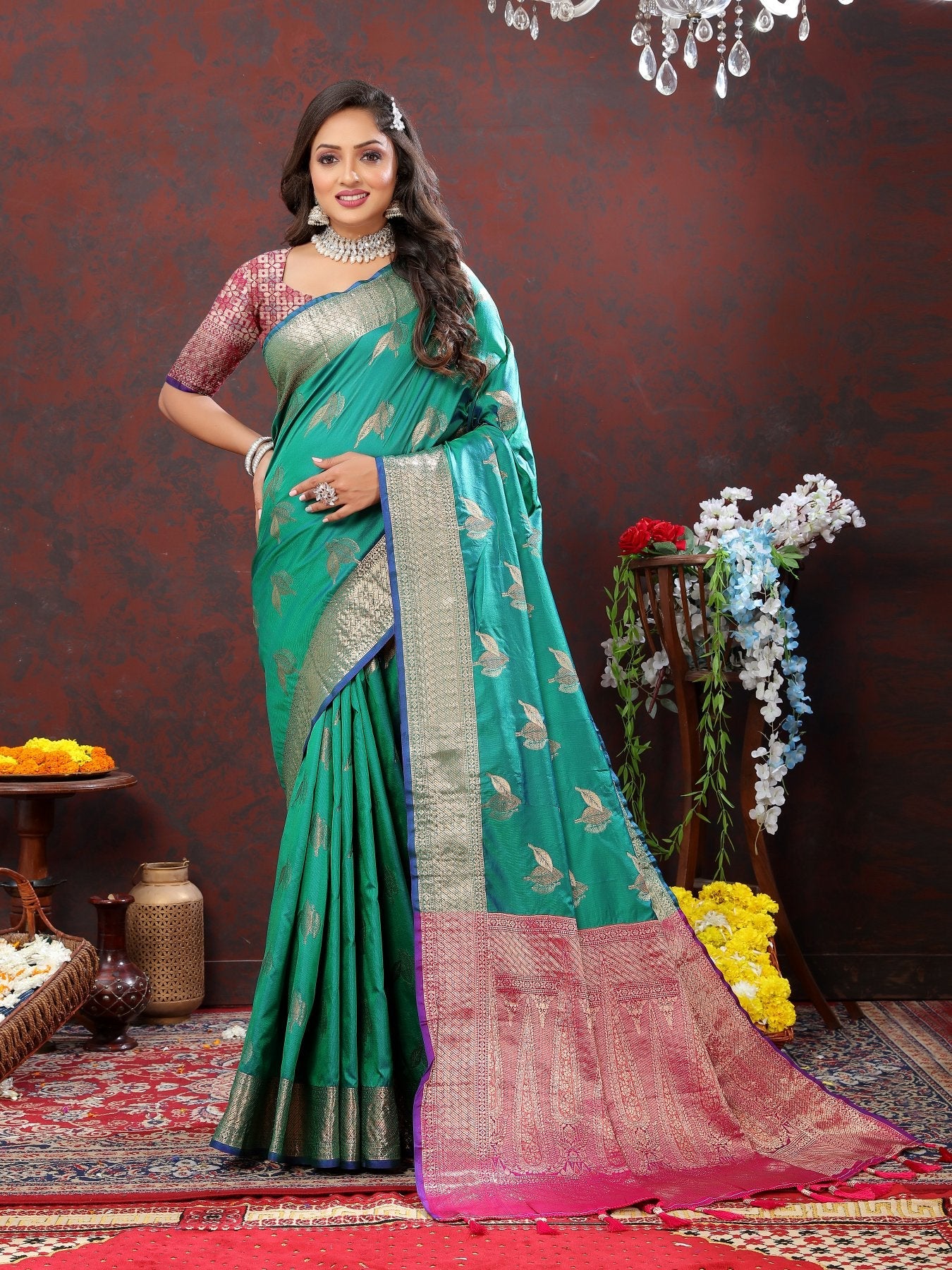 Energetic Green Soft Banarasi Silk Saree With Denouement Blouse Piece