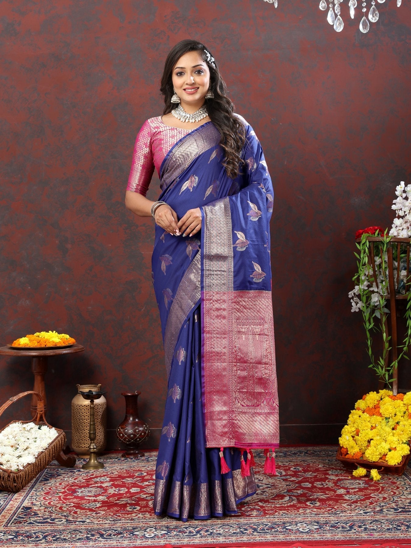 Gossamer Navy Blue Soft Banarasi Silk Saree With Entrancing Blouse Piece