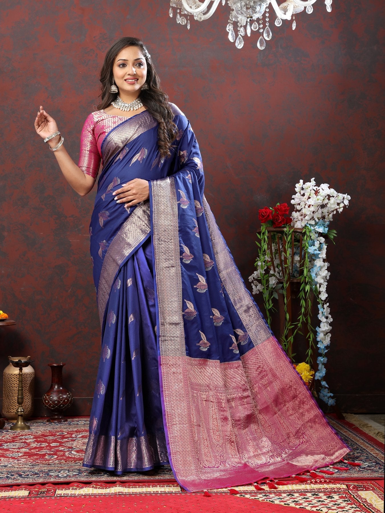 Gossamer Navy Blue Soft Banarasi Silk Saree With Entrancing Blouse Piece