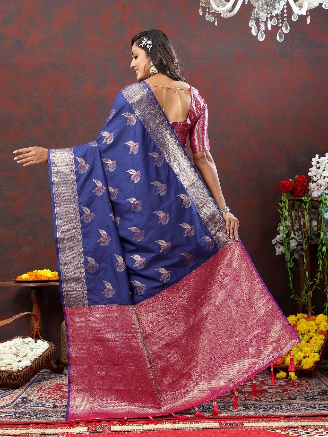 Gossamer Navy Blue Soft Banarasi Silk Saree With Entrancing Blouse Piece