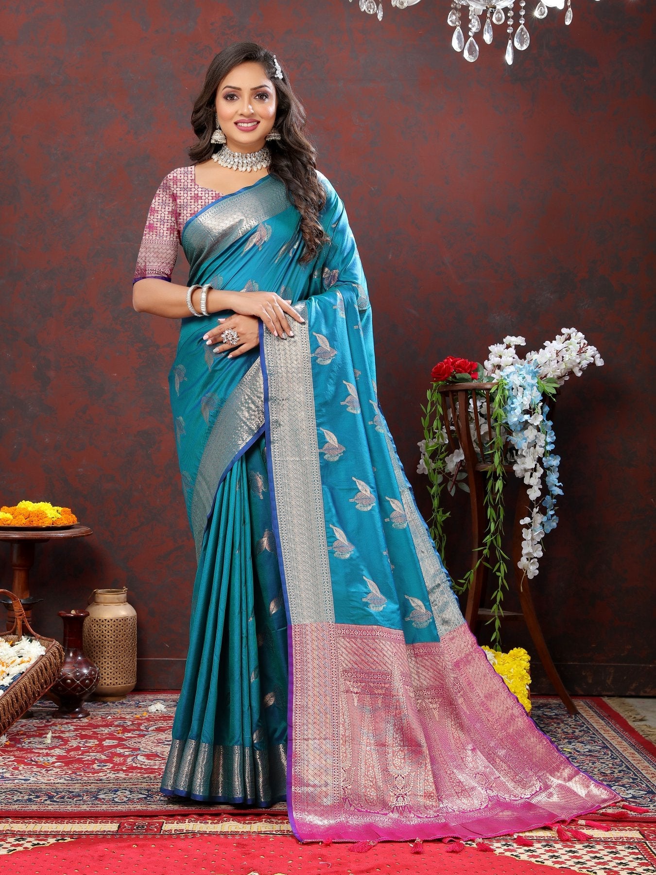 Sophisticated Rama Soft Banarasi Silk Saree With Devastating Blouse Piece