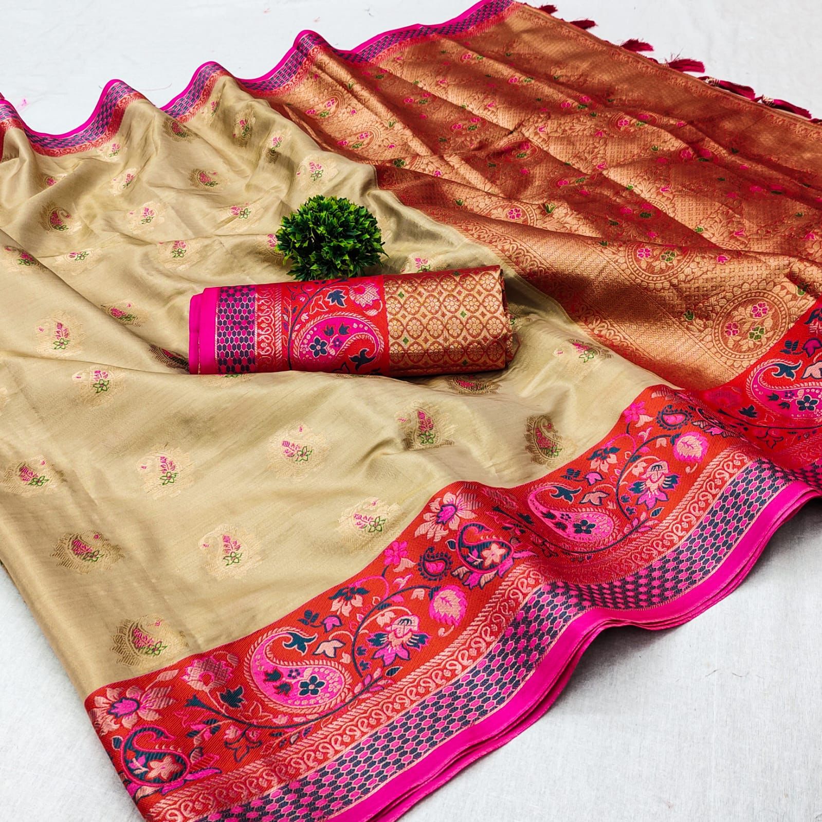 Lovely Beige Soft Banarasi Silk Saree With Delectable Blouse Piece