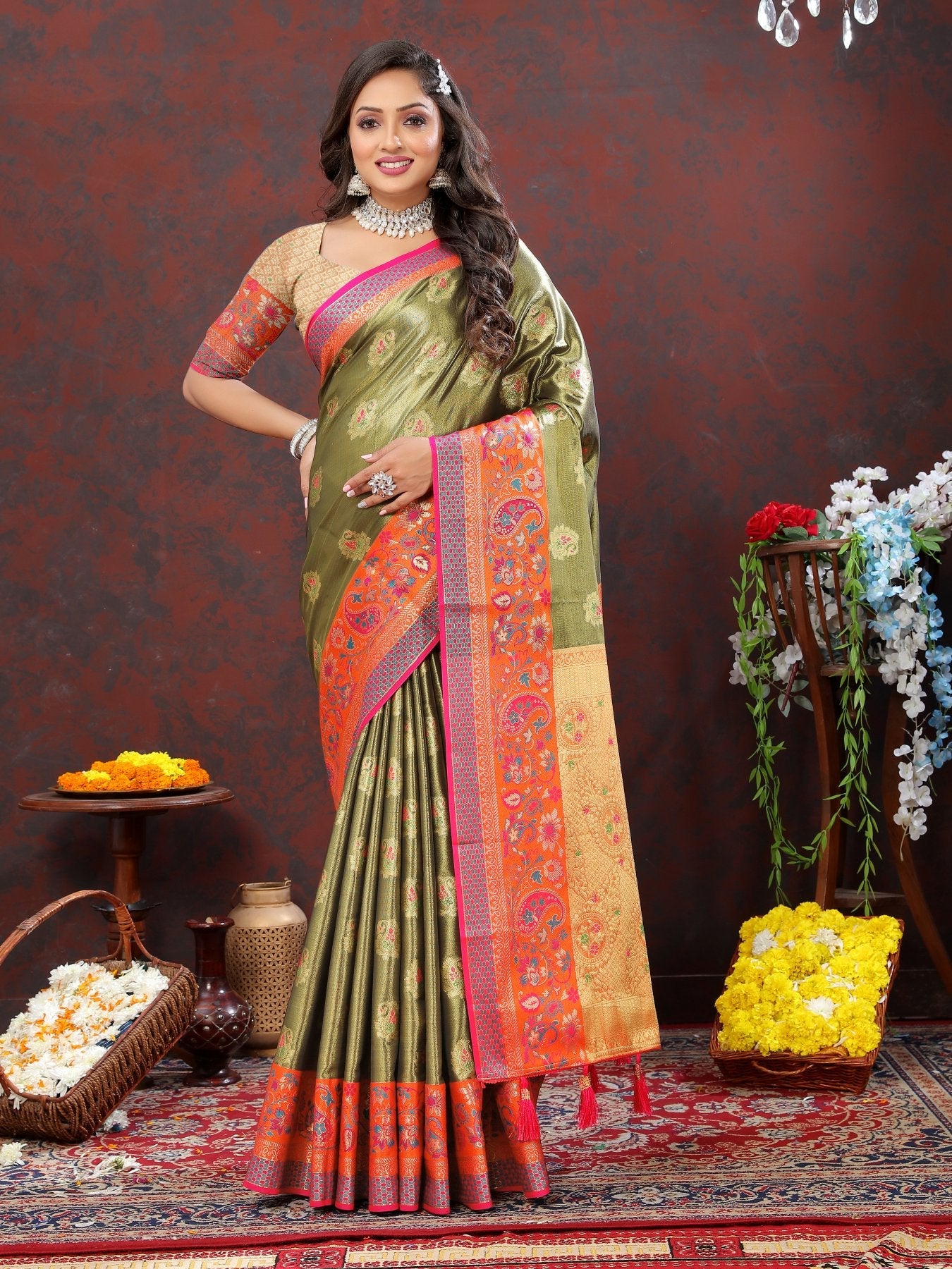 Precious Green Soft Banarasi Silk Saree With Vestigial Blouse Piece