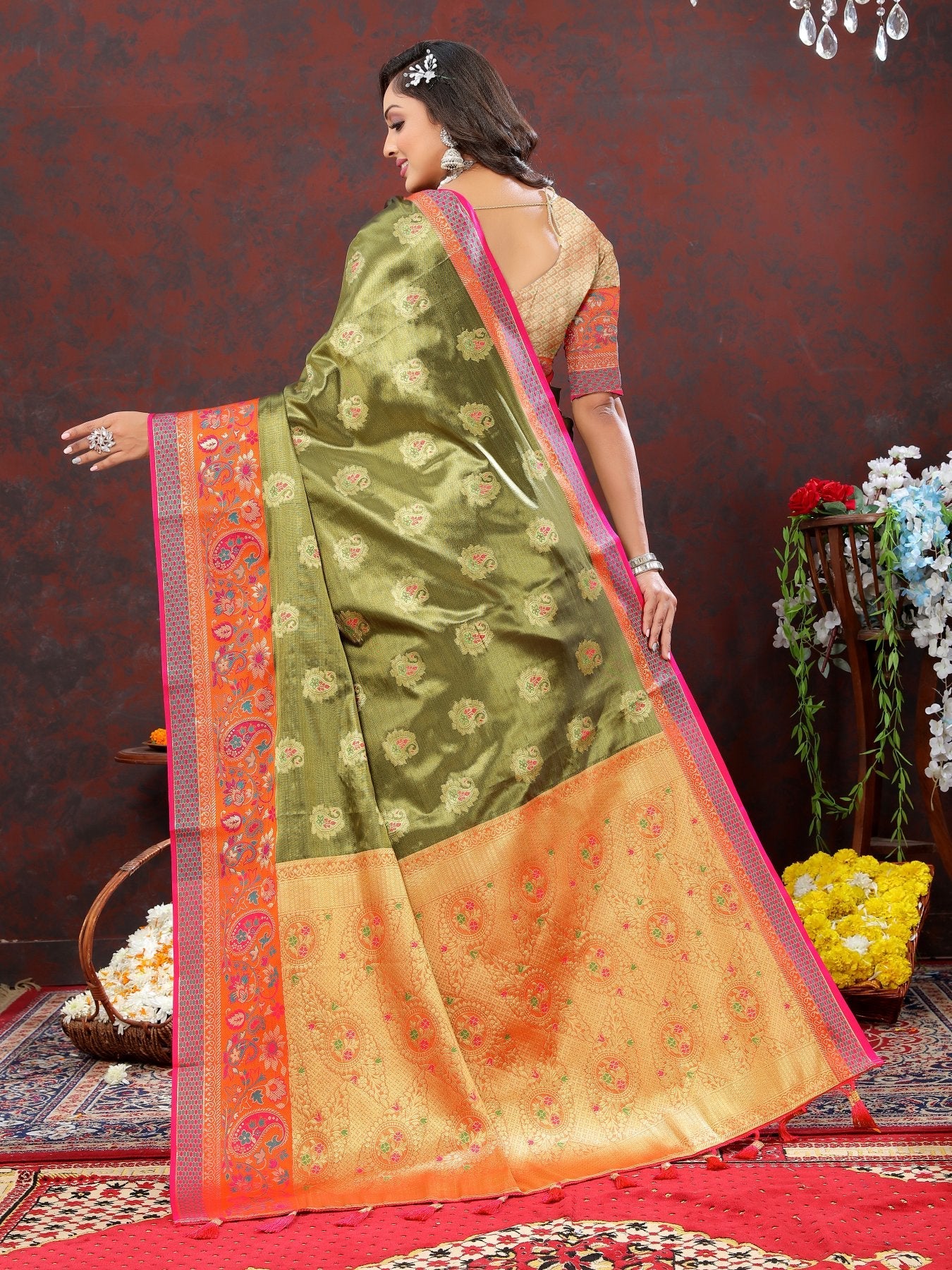 Precious Green Soft Banarasi Silk Saree With Vestigial Blouse Piece