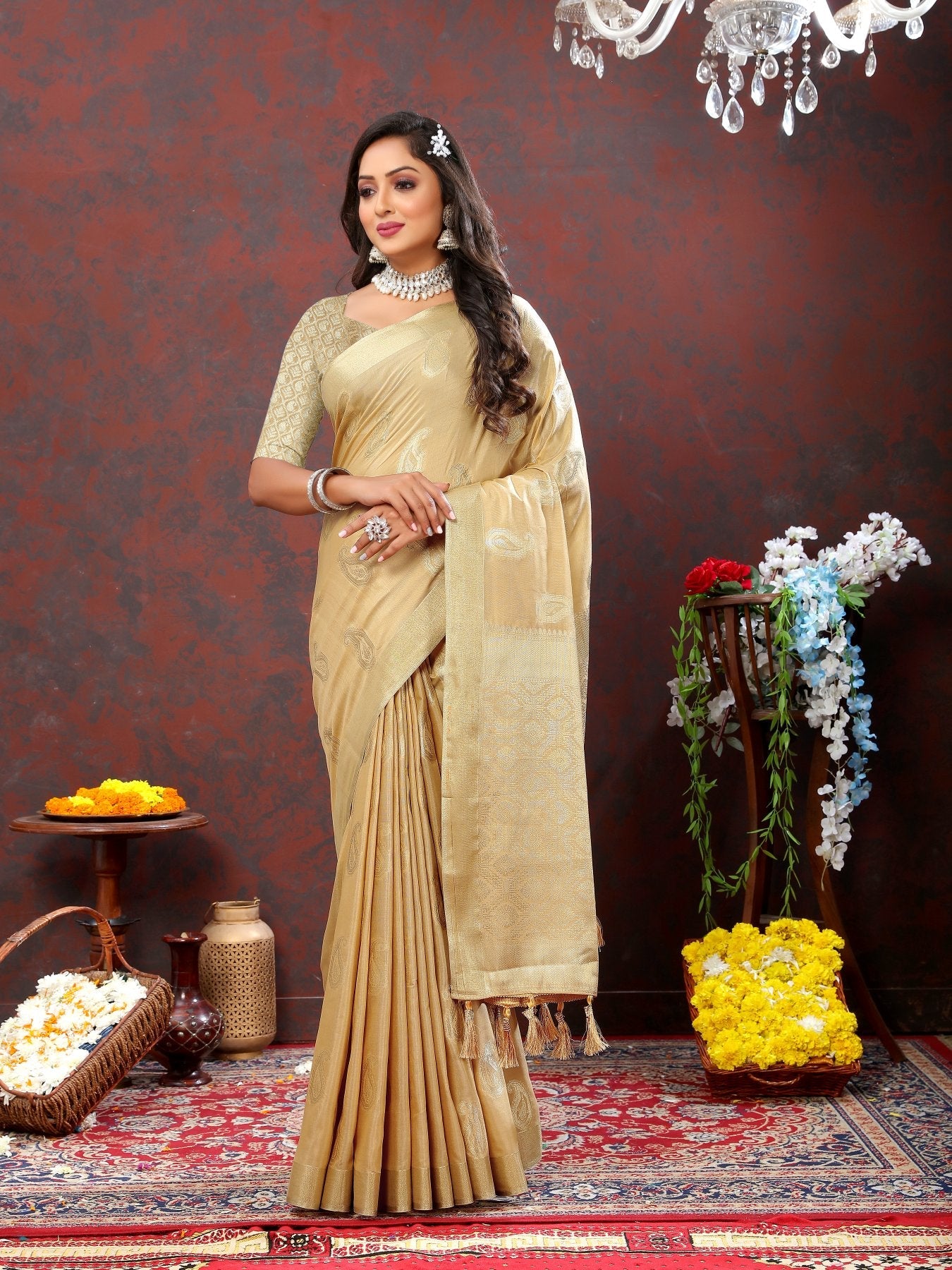 Mesmeric Beige Cotton Silk Saree With Splendiferous Blouse Piece