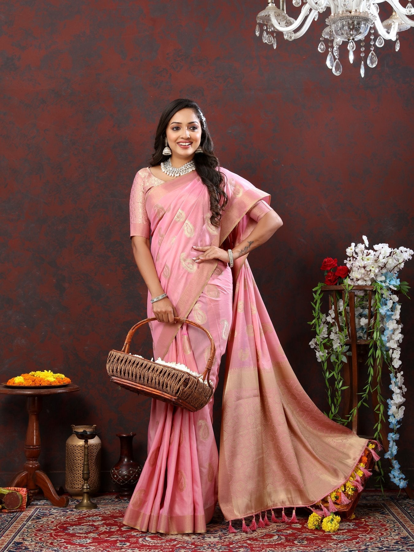 Prominent Pink Cotton Silk Saree With Smashing Blouse Piece