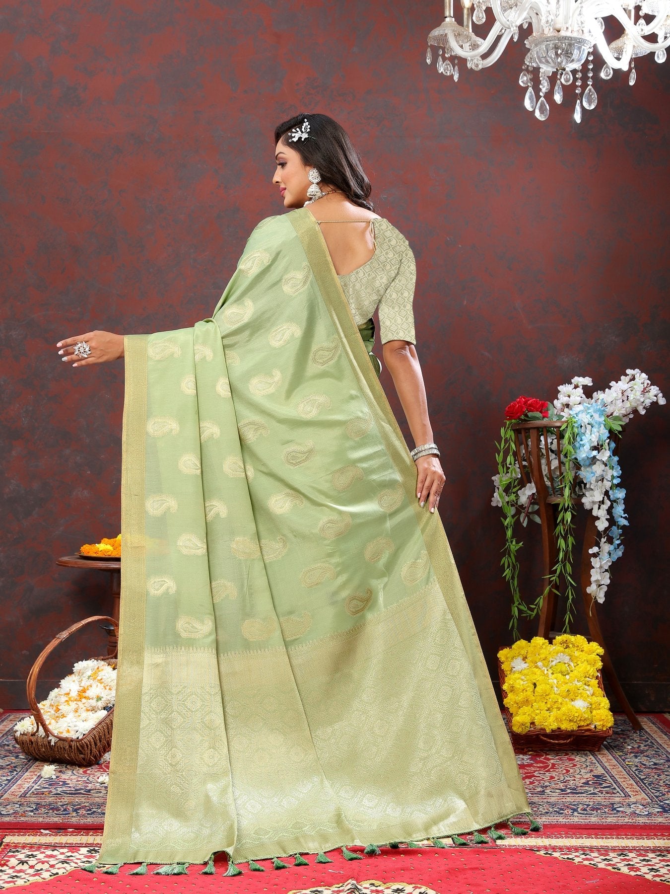 Majesty Pista Cotton Silk Saree With Engaging Blouse Piece