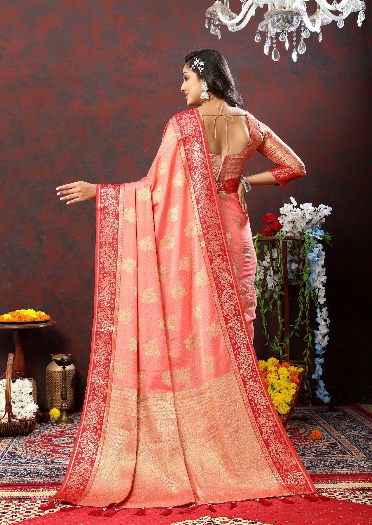 Opulent Peach Cotton Silk Saree With Staggering Blouse Piece