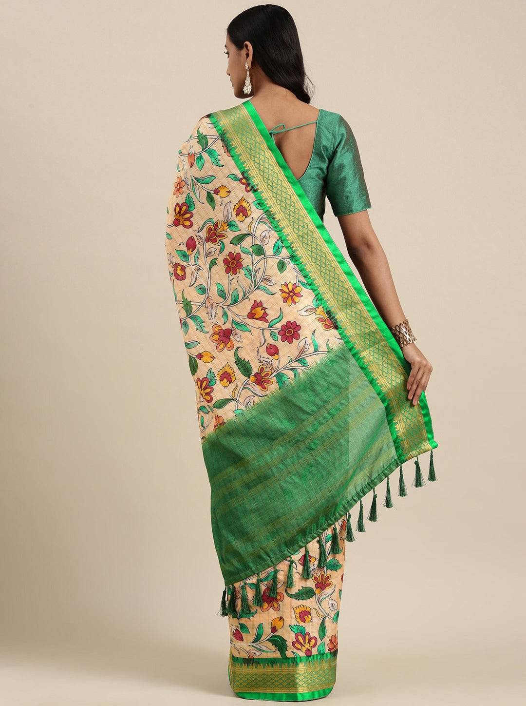 Captivating Beige Kalamkari Printed Saree With Delectable Blouse Piece