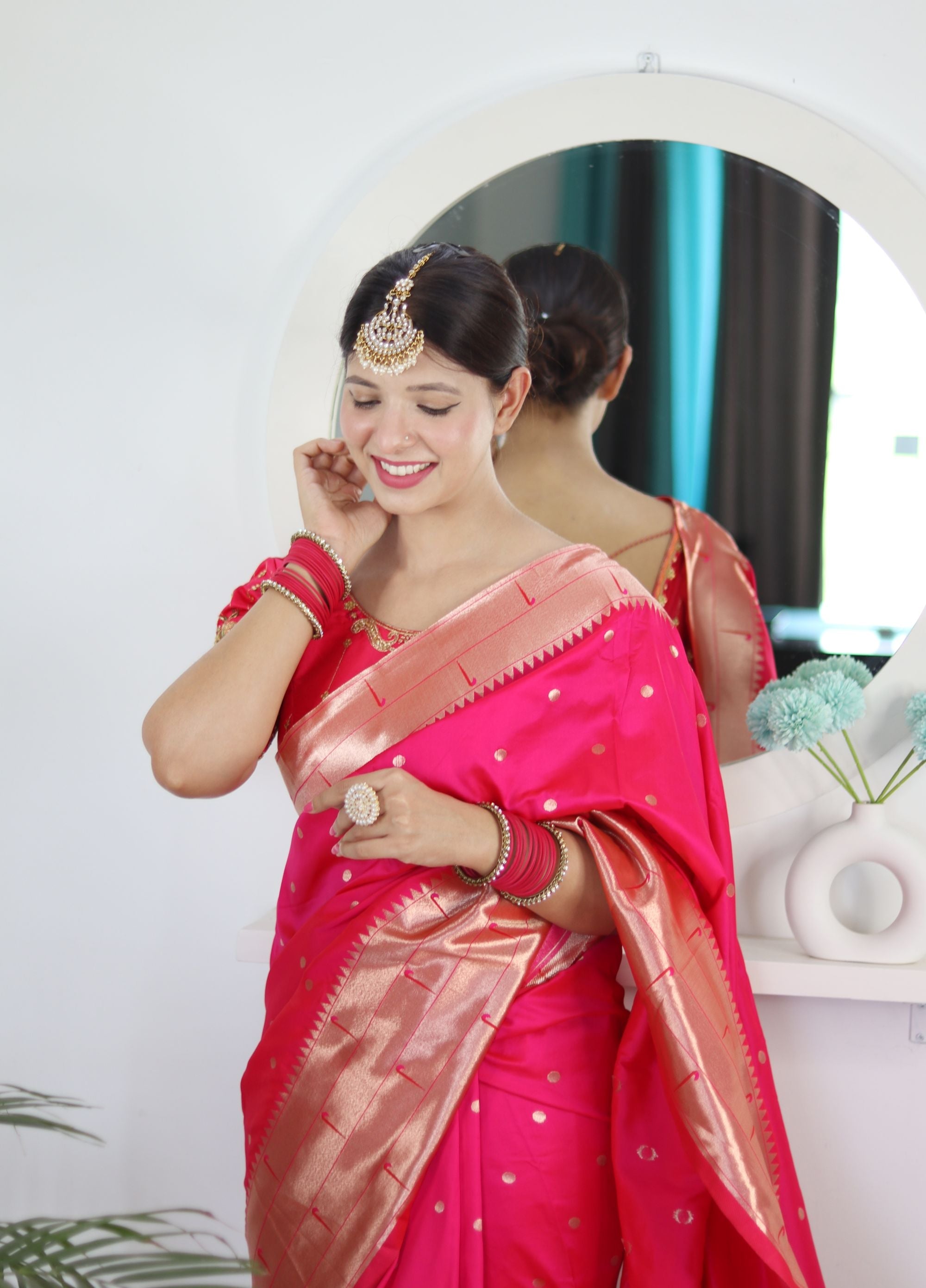 Luminous Dark Pink Paithani Silk Saree With Efflorescence Blouse Piece