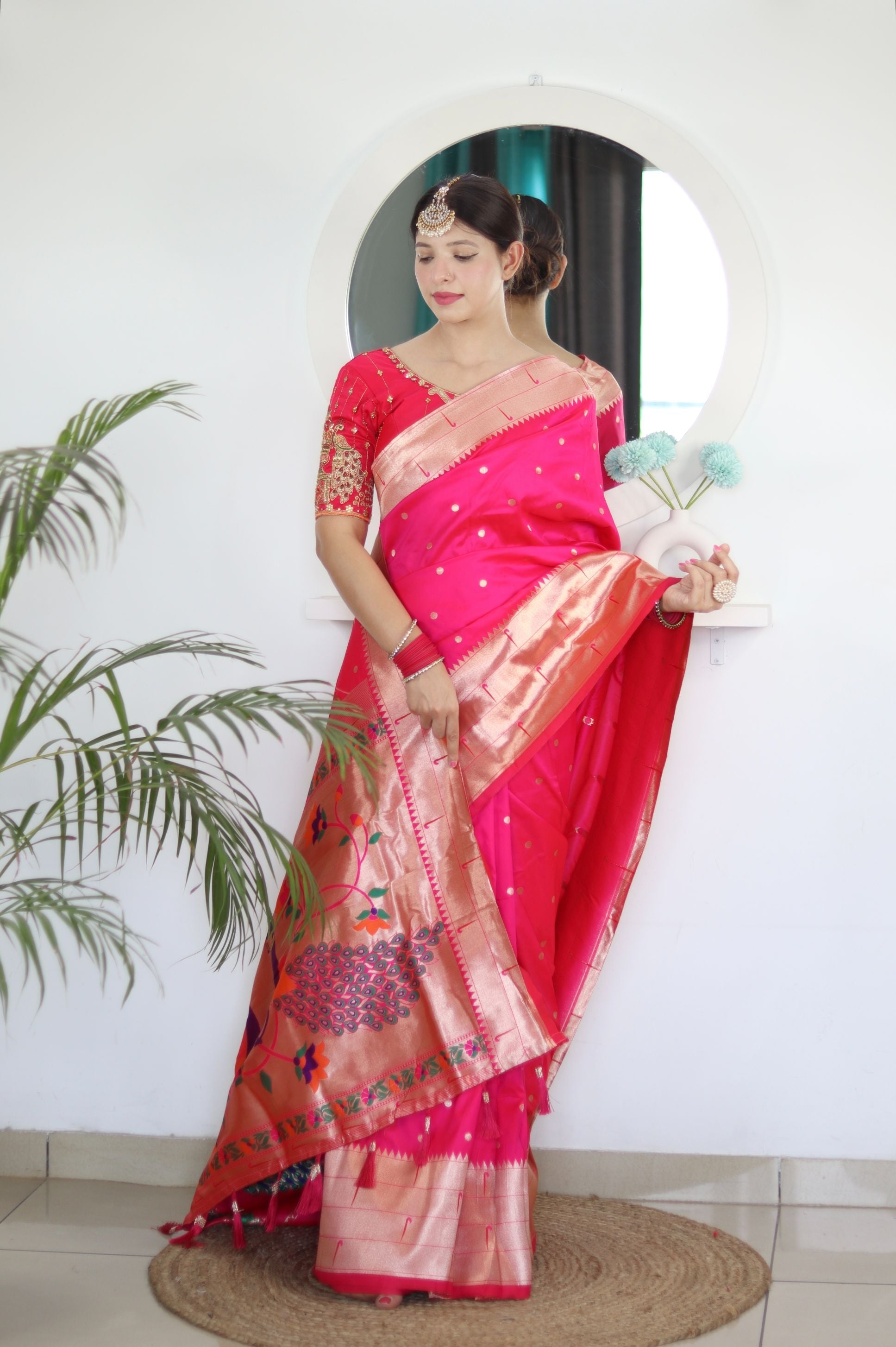 Luminous Dark Pink Paithani Silk Saree With Efflorescence Blouse Piece