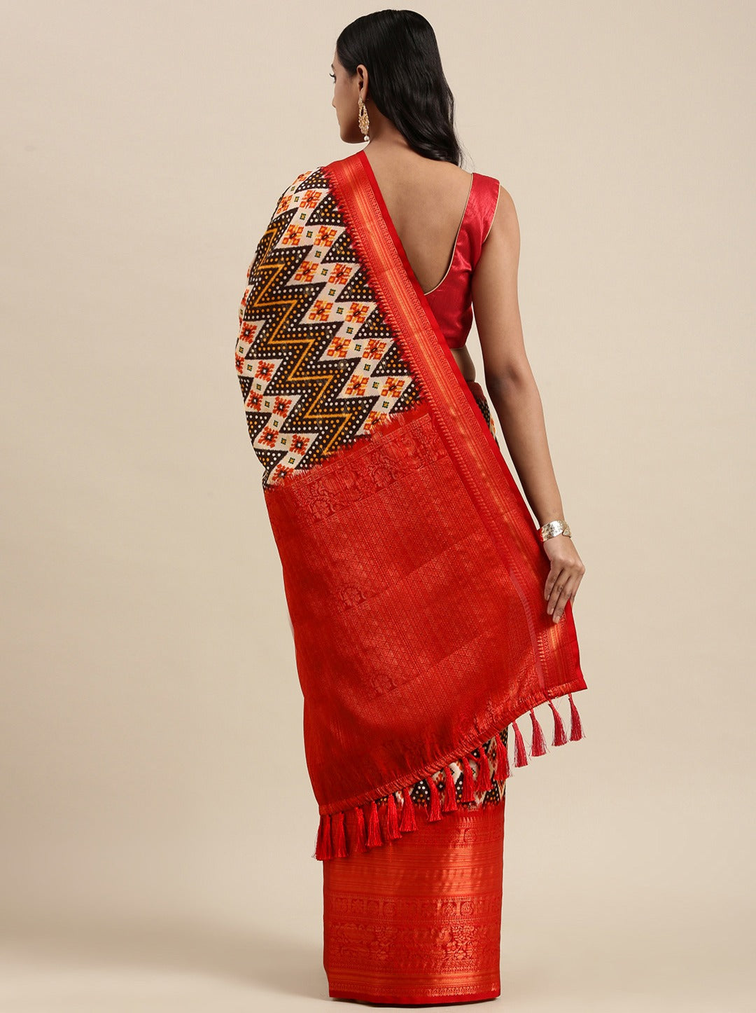 Unique Brown Kalamkari Printed Saree With Evocative Blouse Piece