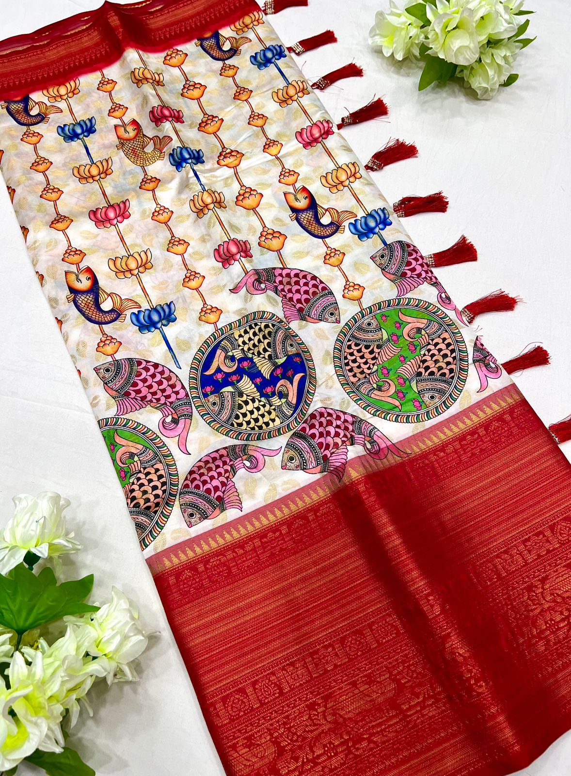 Demanding Beige Kalamkari Printed Saree With Panoply Blouse Piece