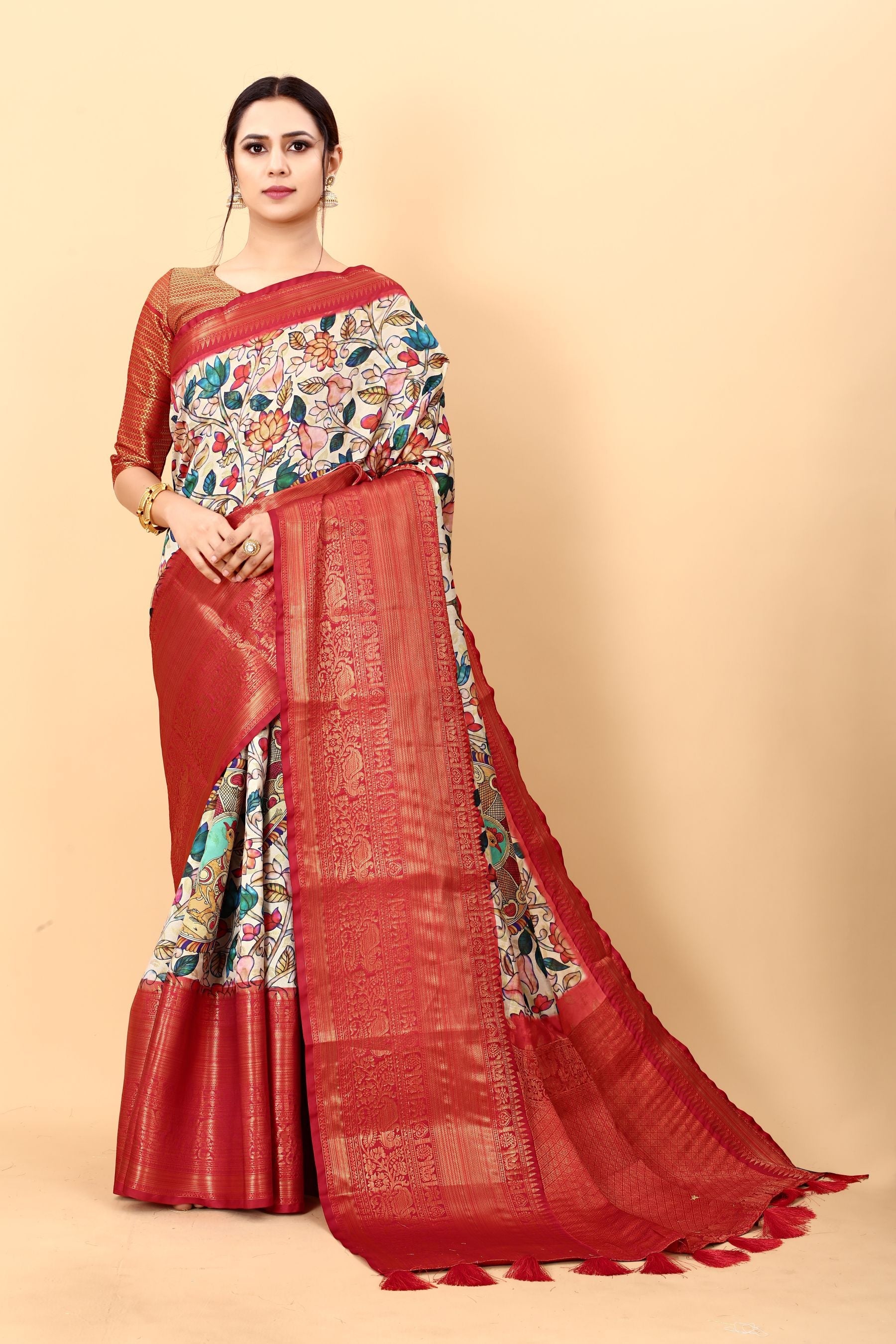 Girlish Beige Kalamkari Printed Saree With Palimpsest Blouse Piece