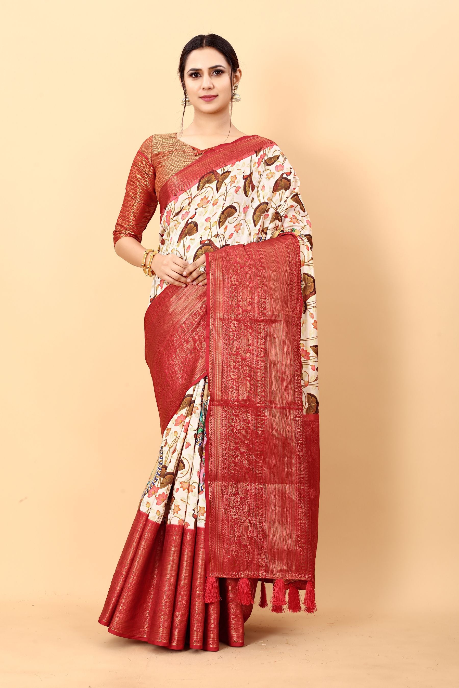 Eye-catching Beige Kalamkari Printed Saree With Murmurous Blouse Piece