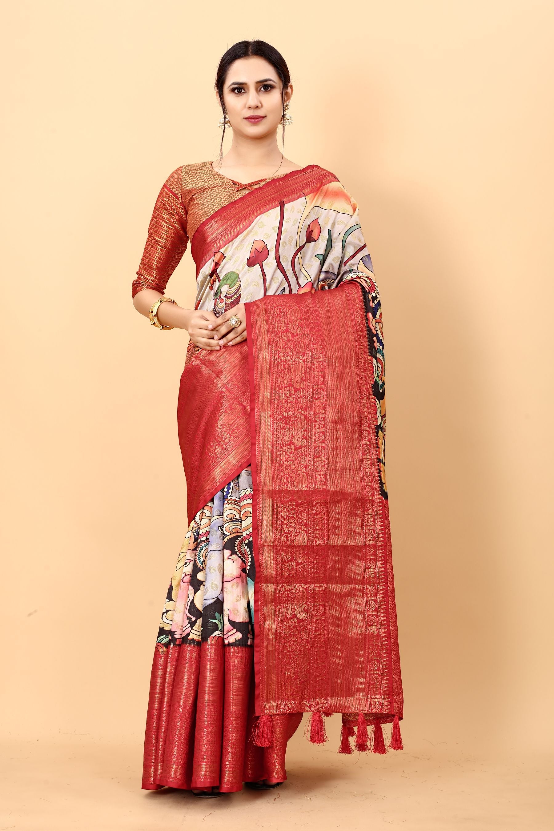 Glowing Beige Kalamkari Printed Saree With Moiety Blouse Piece