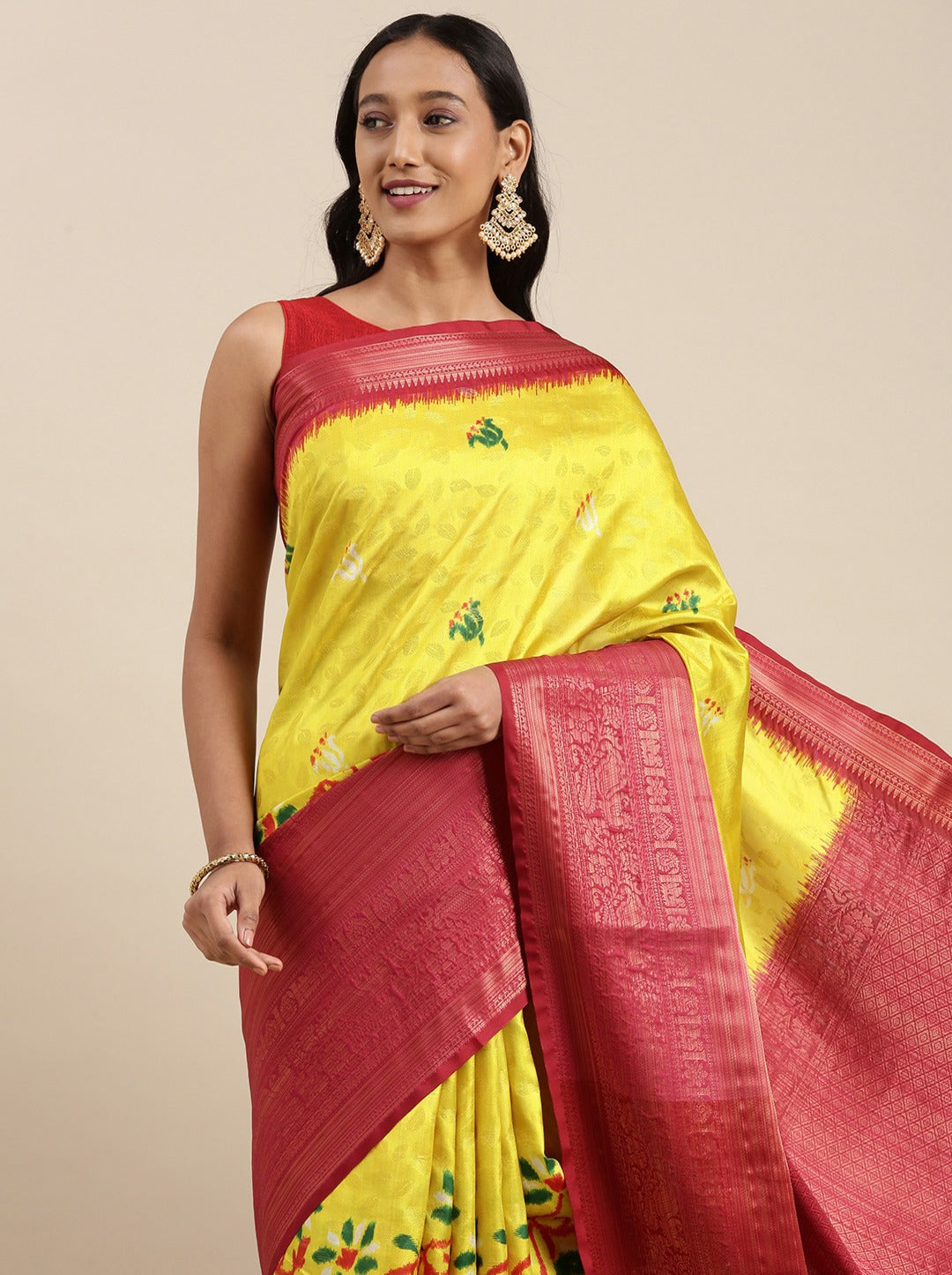 Adorning Yellow Kalamkari Printed Saree With Evanescent Blouse Piece