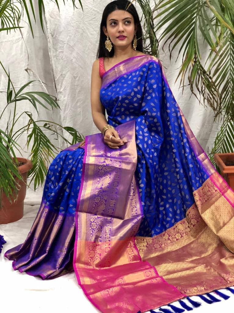 Fantabulous Blue Banarasi Silk Saree With Flamboyant Blouse Piece