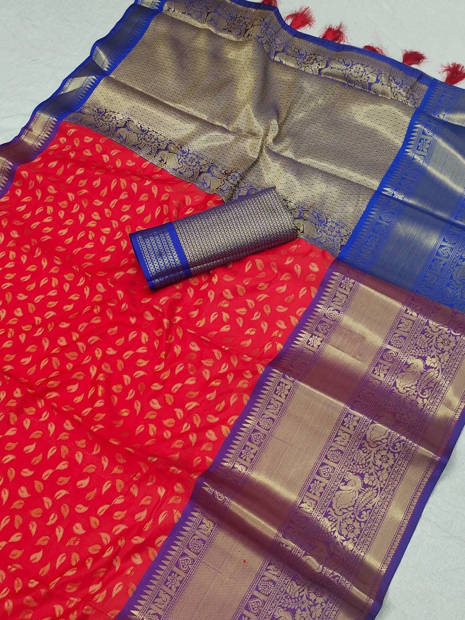 Symmetrical Red Banarasi Silk Saree With Groovy Blouse Piece