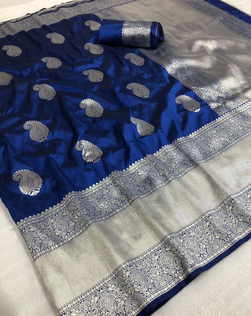 Transcendent Blue Banarasi Silk Saree With Flameboyant Blouse Piece