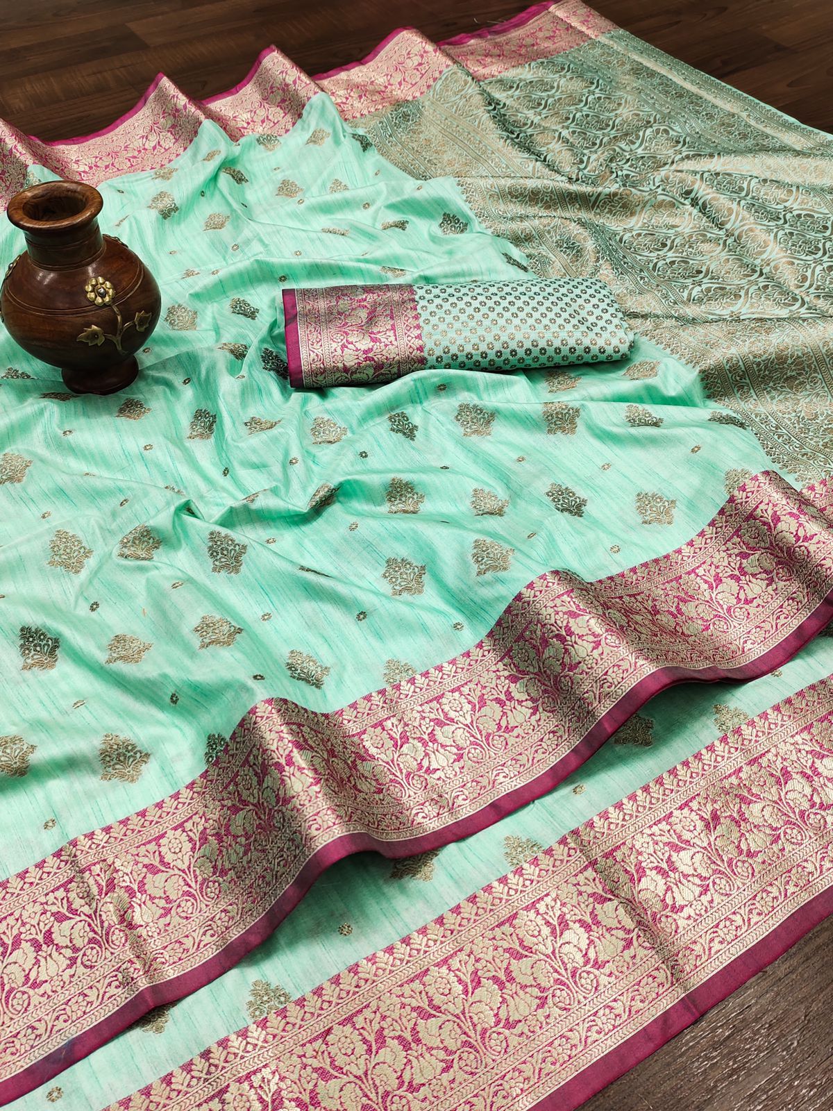 Resplendent Sky Banarasi Silk Saree With A dreamy Blouse Piece