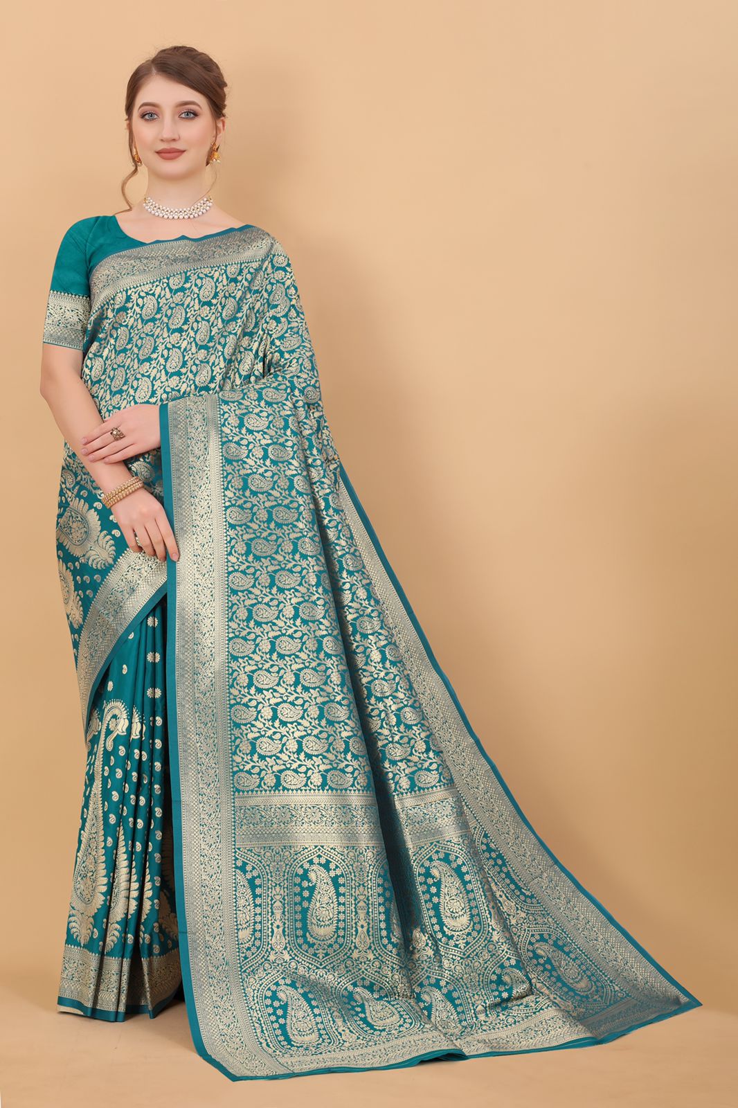 Radiant Rama Banarasi Silk Saree With Ailurophile Blouse Piece