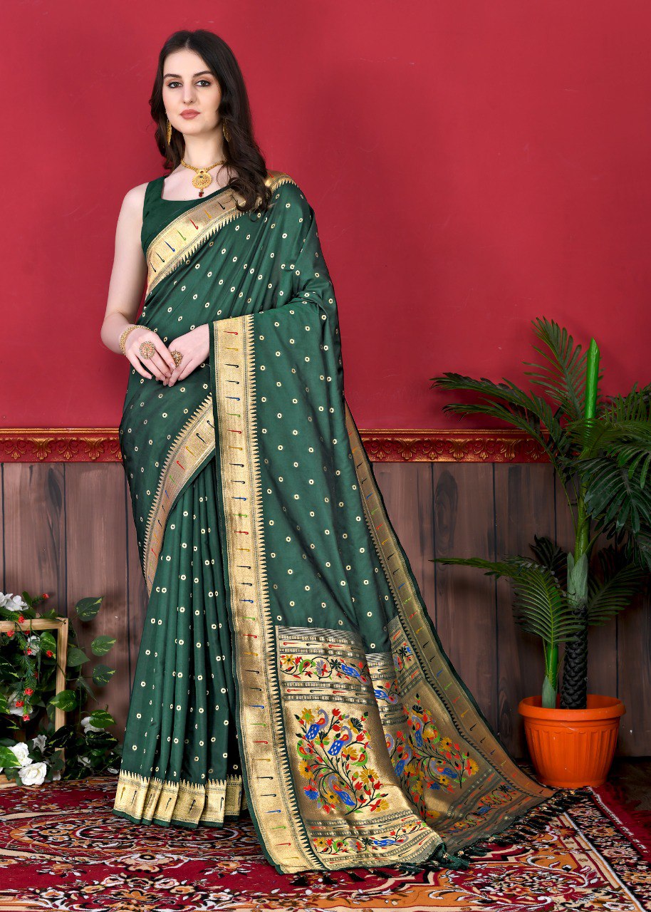 Bewitching Dark Green Paithani Silk Saree With Tantalizing Blouse Piece