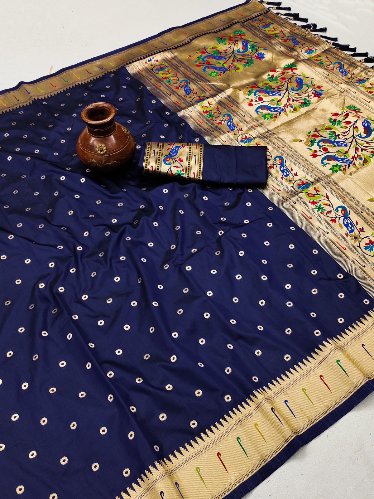 Angelic Navy Blue Paithani Silk Saree With Ephemeral Blouse Piece