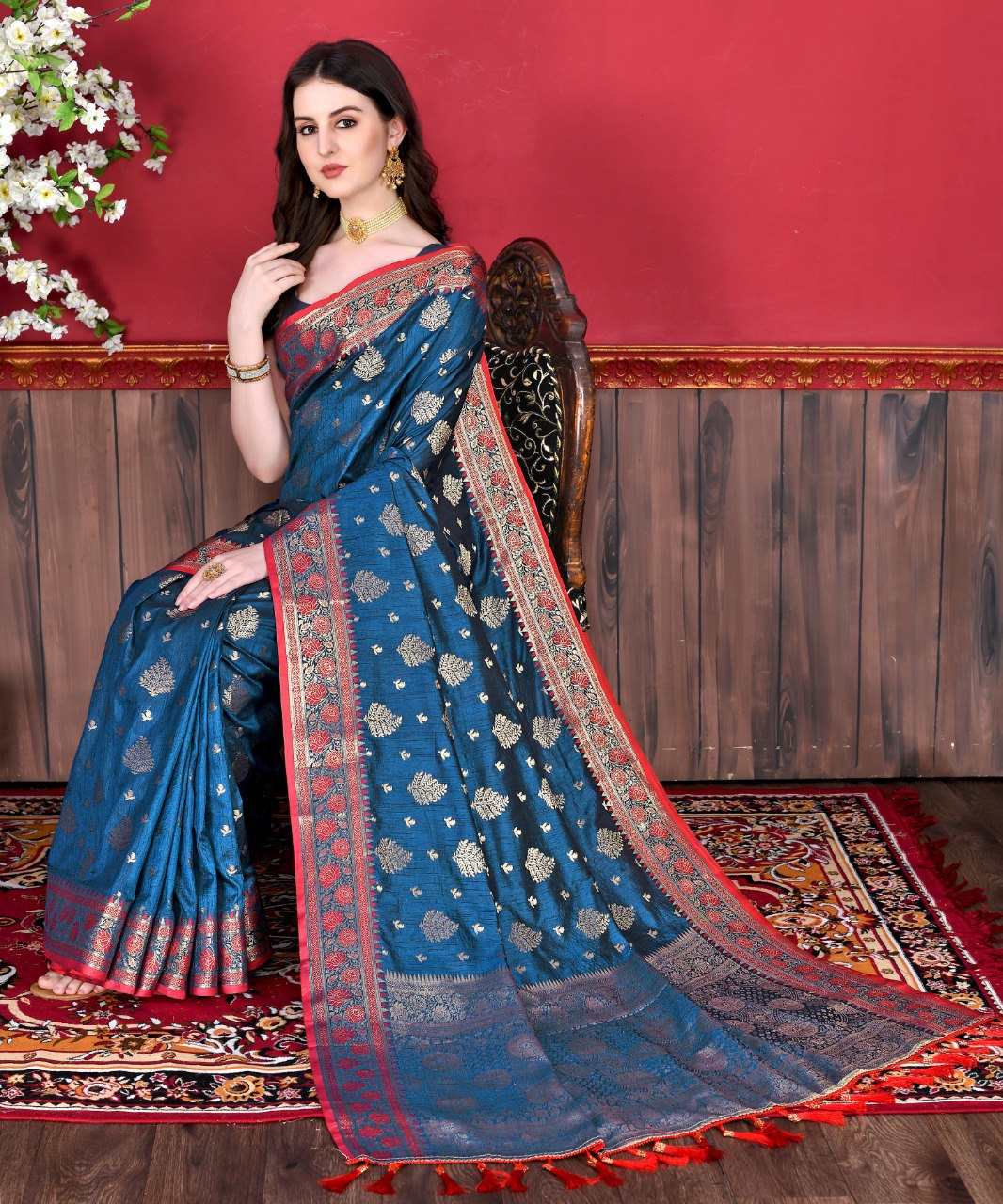 Entrancing Navy Blue Banarasi Silk Saree With Glamorous Blouse Piece