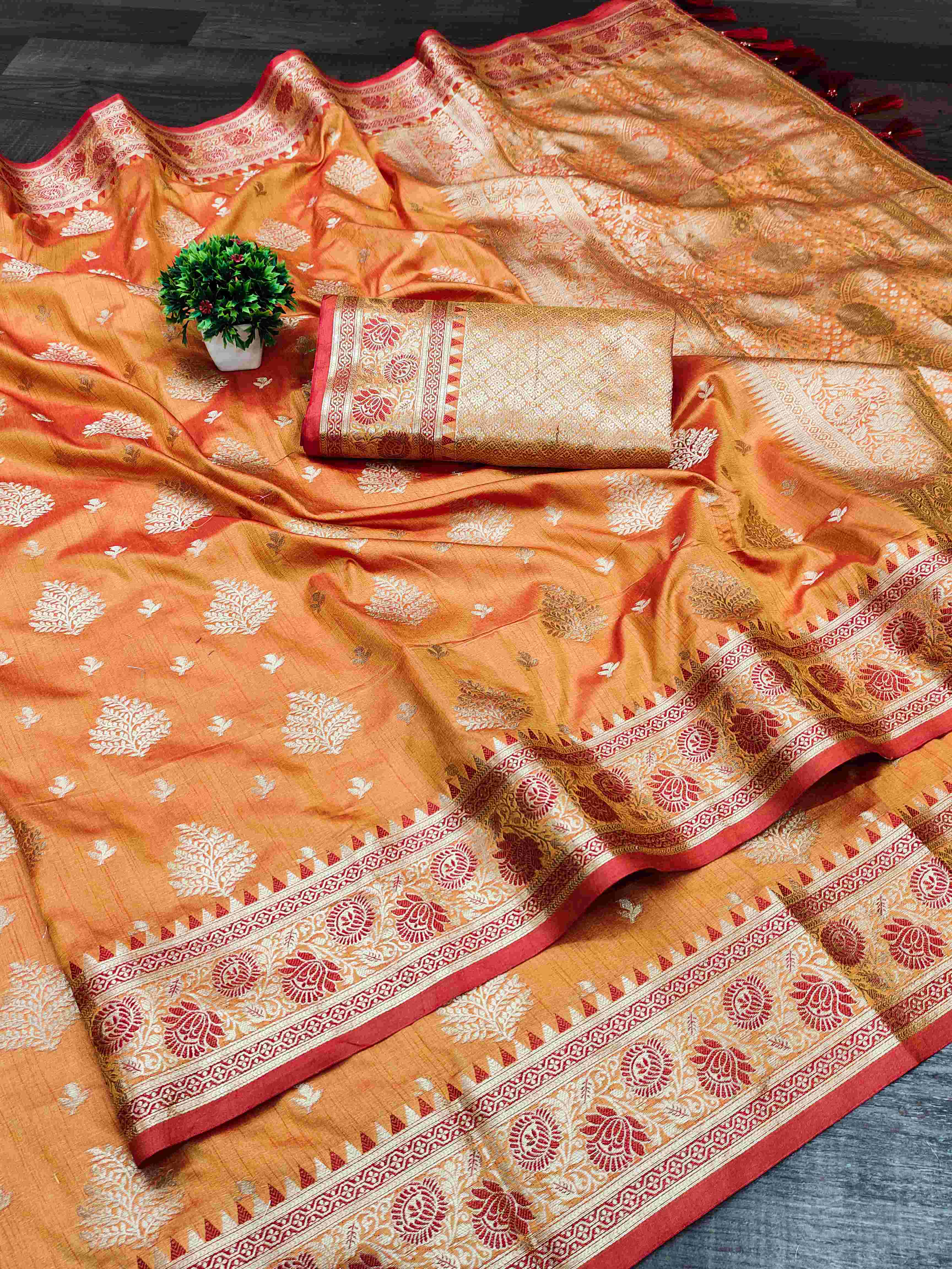 Gossamer Orange Banarasi Silk Saree With Luminous Blouse Piece