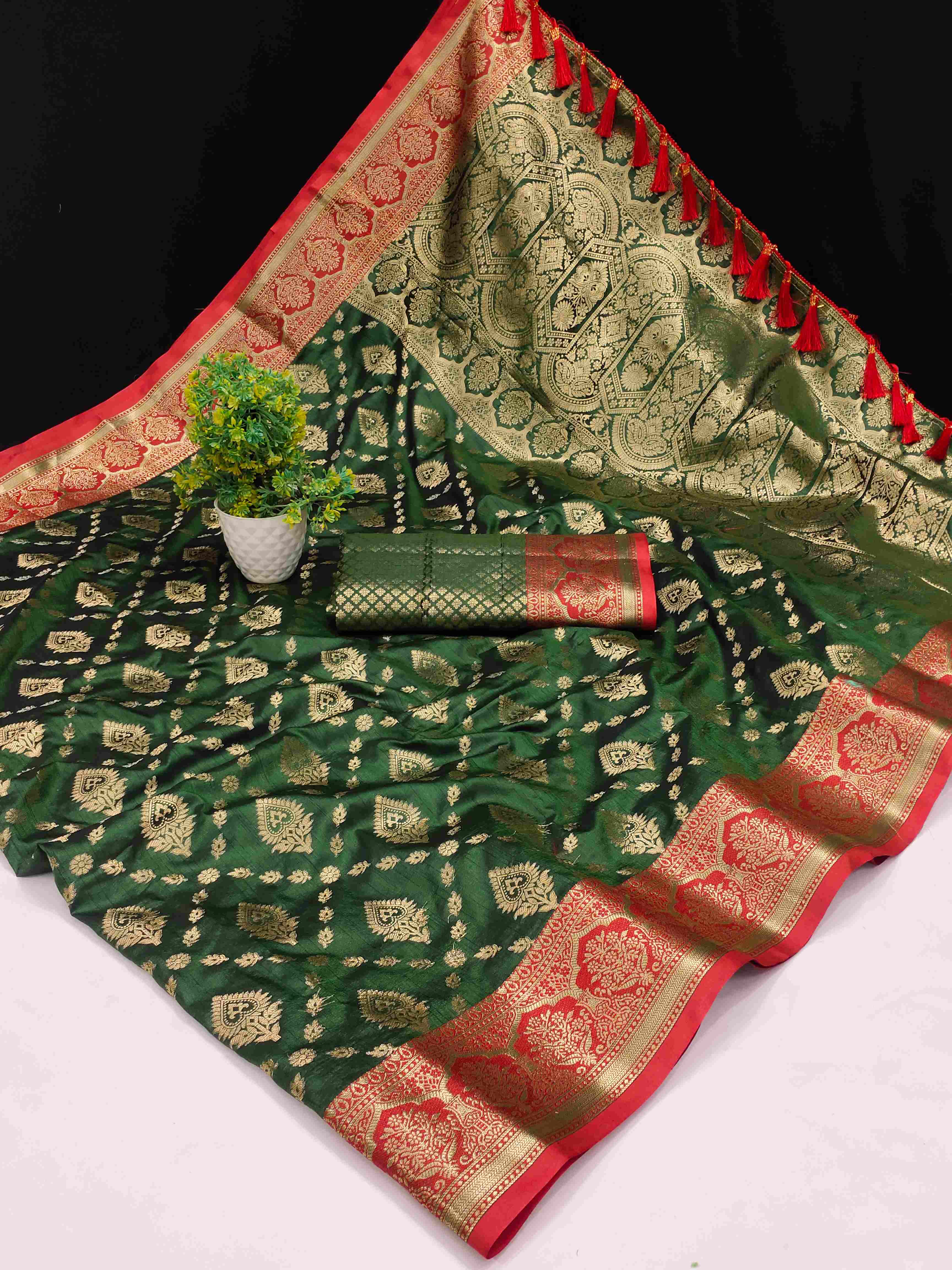 Inspiring Dark Green Banarasi Silk Saree With Resonant Blouse Piece