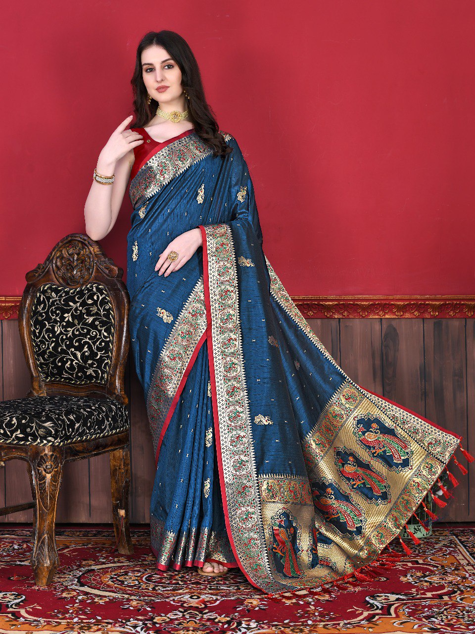 Evanescent Blue Paithani Silk Saree With Glamorous Blouse Piece