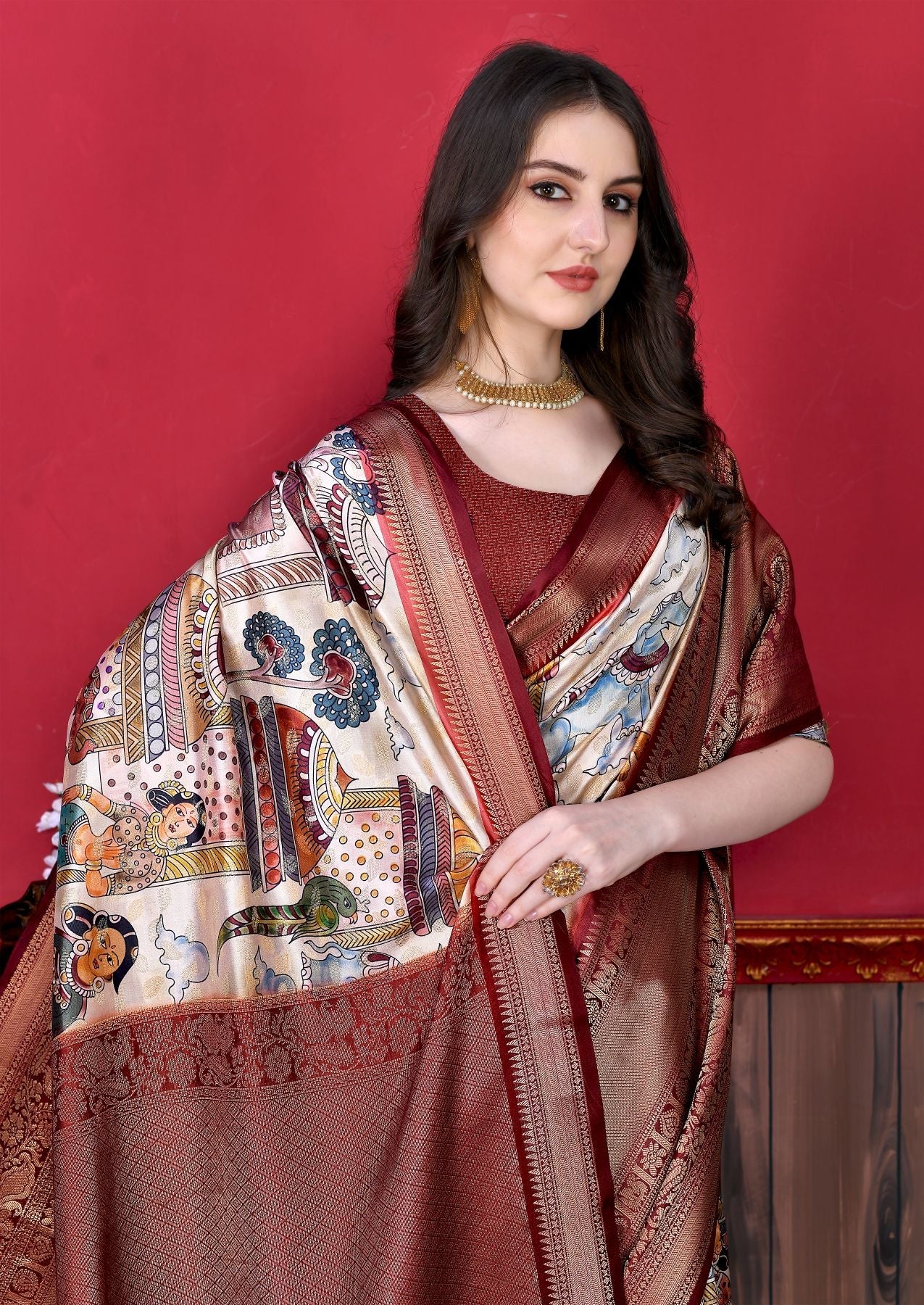 Vibrant Off White Kalamkari Printed Saree With Cynosure Blouse Piece