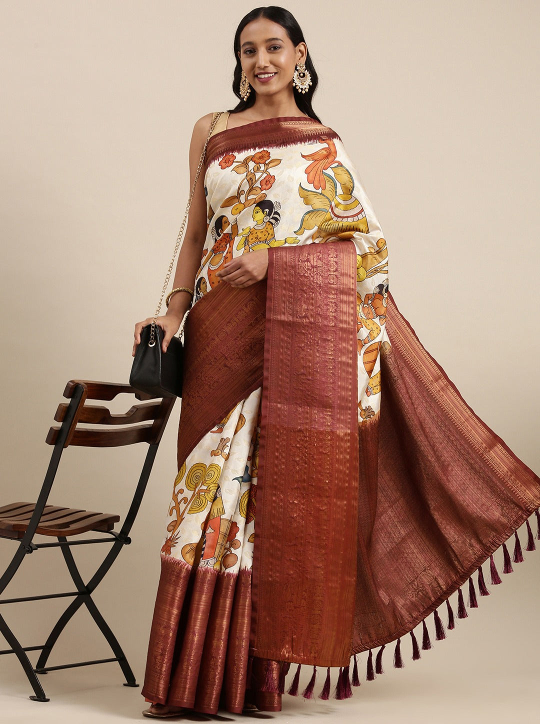 Deserving Beige Kalamkari Printed Saree With Mellifluous Blouse Piece