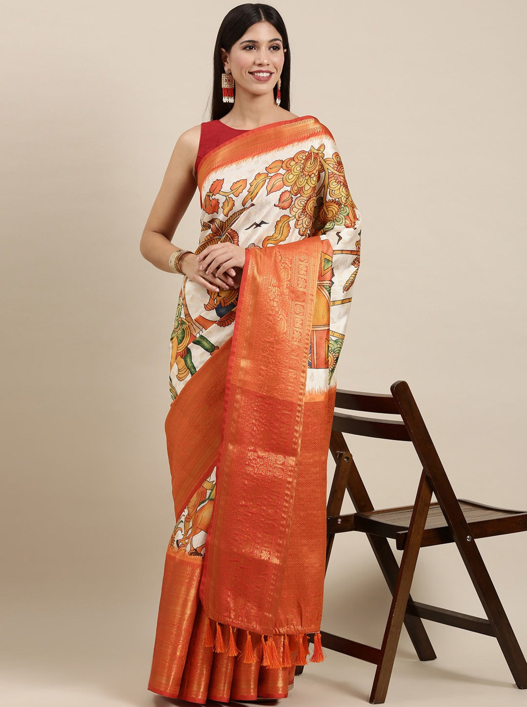 Staring Beige Kalamkari Printed Saree With Lassitude Blouse Piece