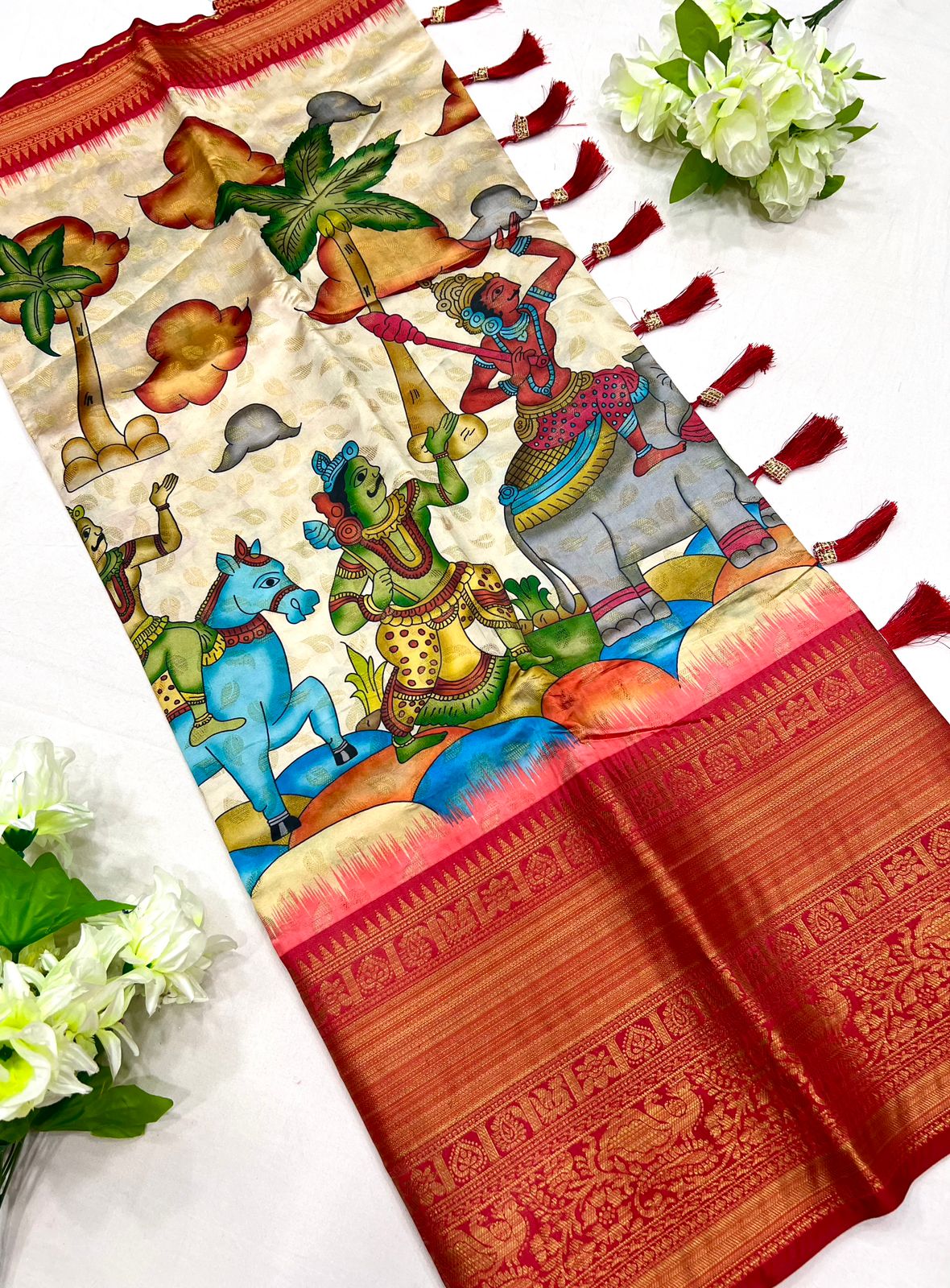 Gratifying Beige Kalamkari Printed Saree With Fugacious Blouse Piece