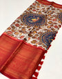 Stylish Beige Kalamkari Printed Saree With Embrocation Blouse Piece