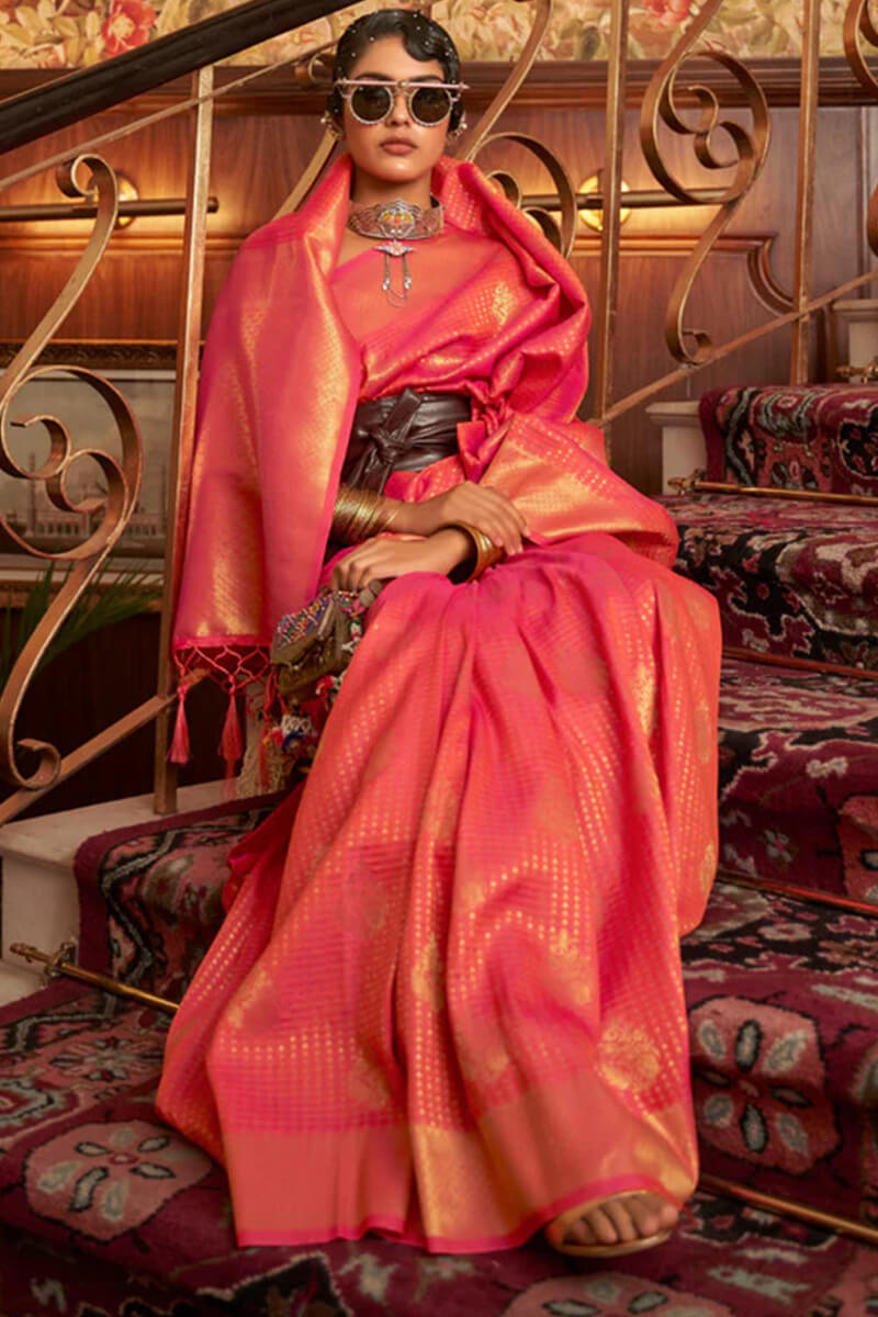 Charming Red Kanjivaram Silk Saree with Moiety Blouse Piece