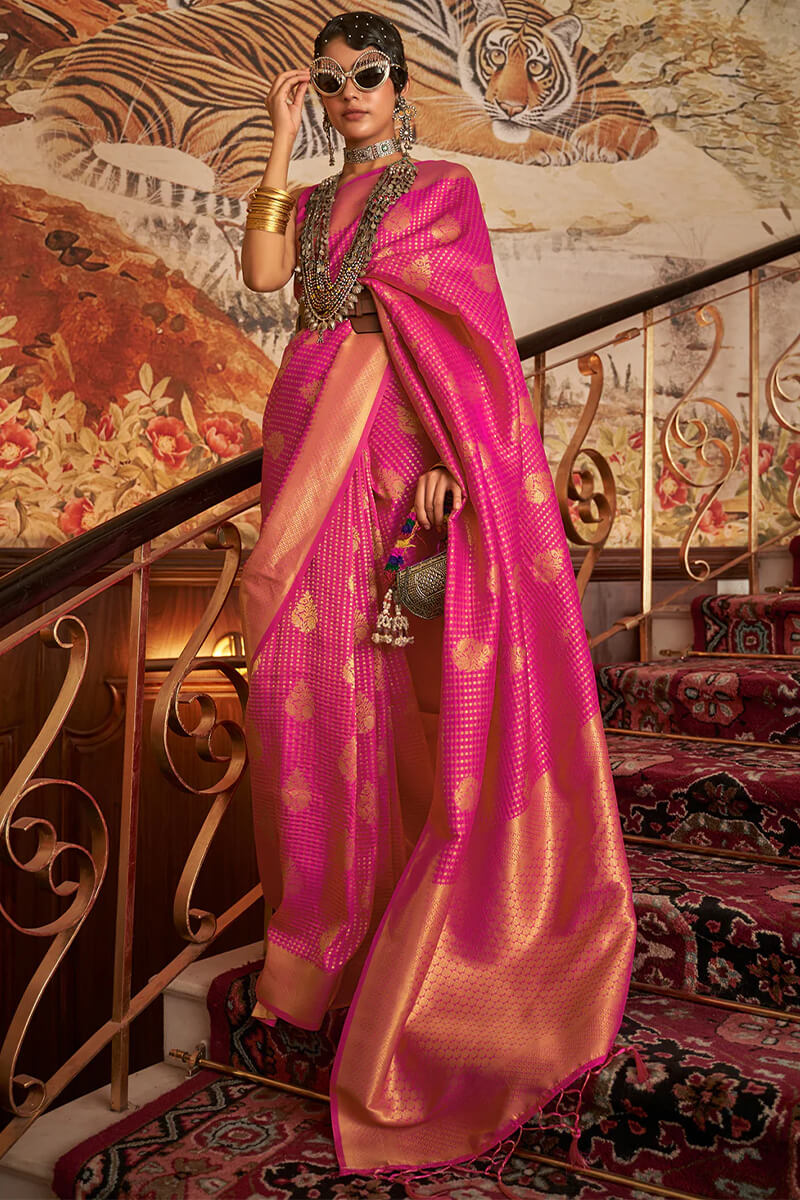 Mellifluous Dark Pink Kanjivaram Silk Saree with Super classy Blouse Piece