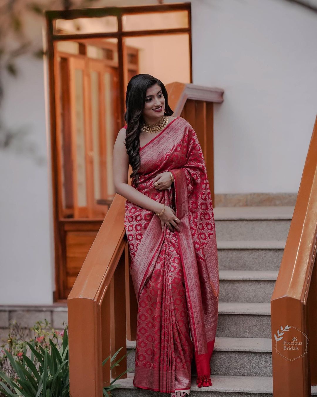 Delightful Red Soft Silk Saree With Glorious Blouse Piece