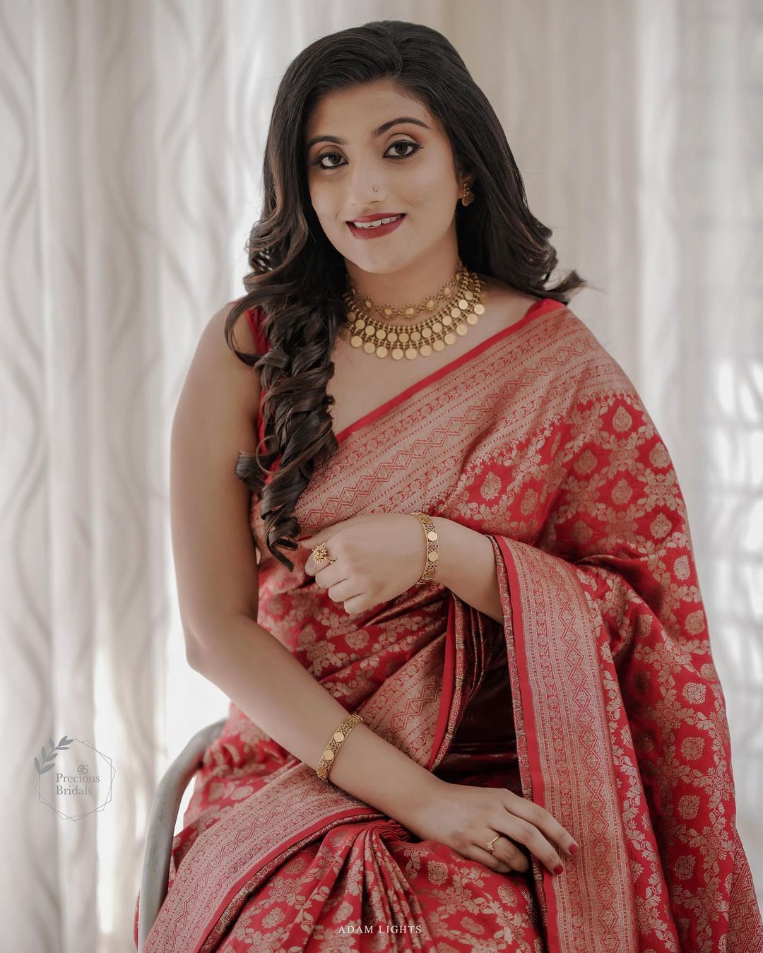 Delightful Red Soft Silk Saree With Glorious Blouse Piece